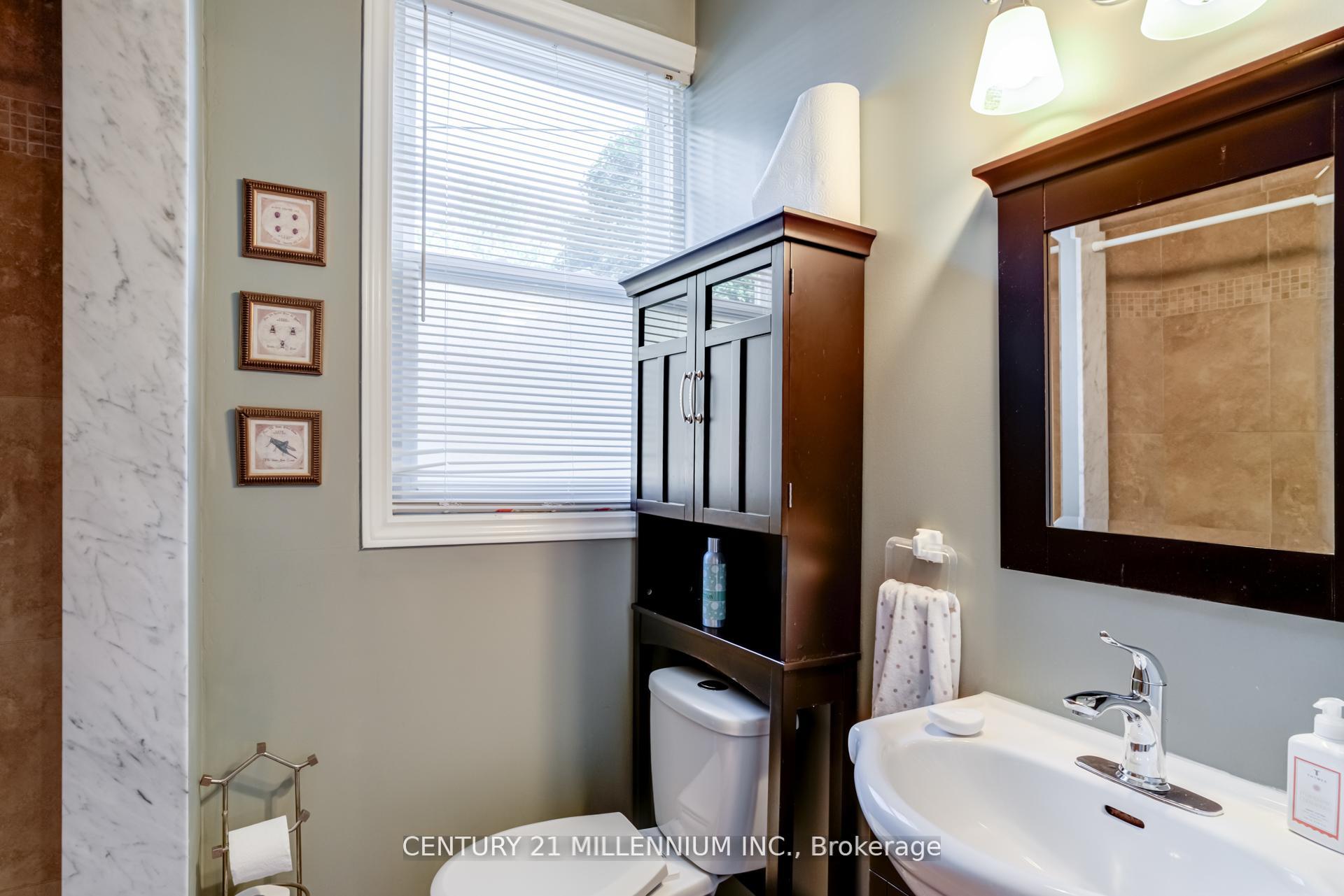 Photo 17 of 30 Frederick Street, Brampton, Downtown Brampton — HOMEH