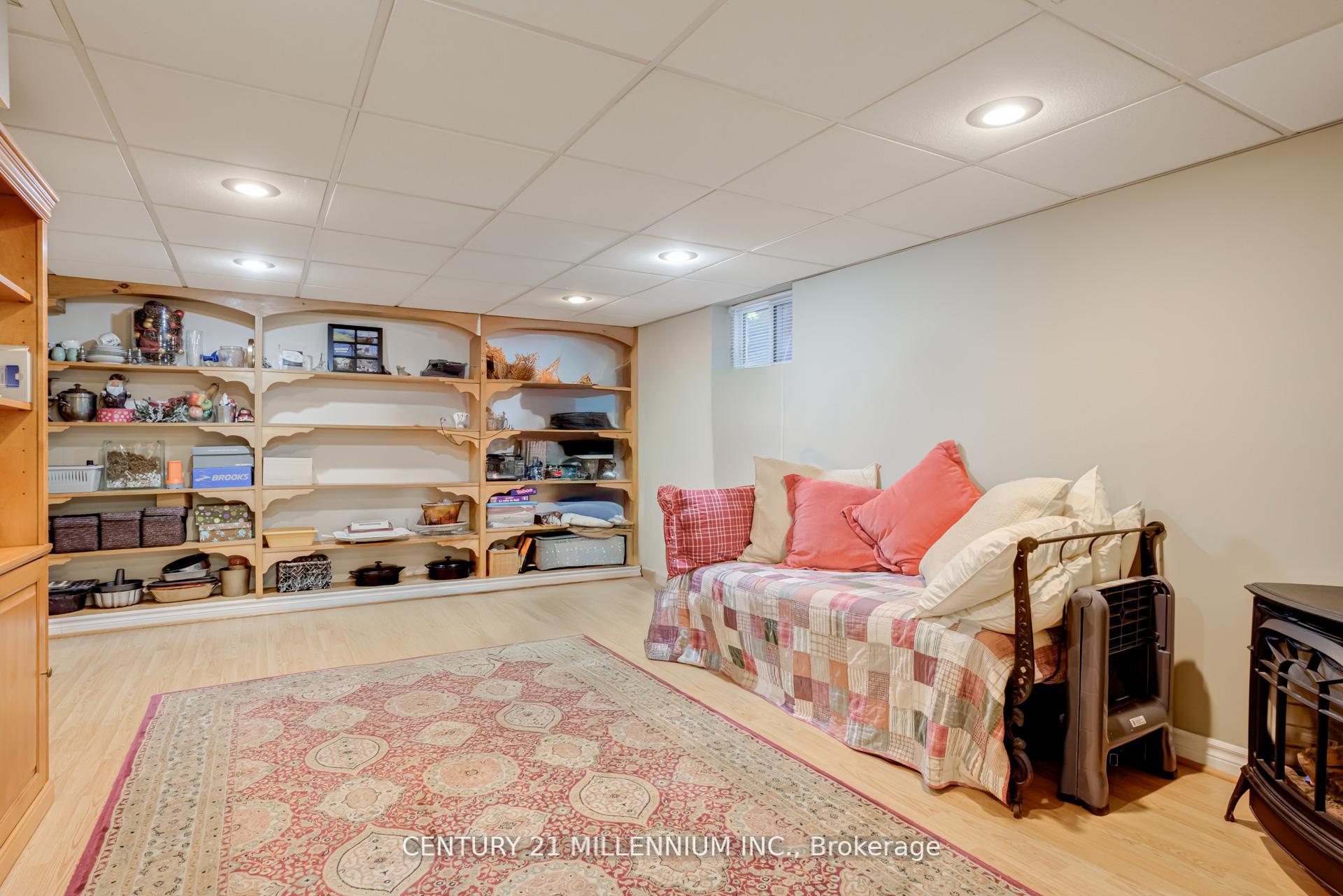 Photo 23 of 30 Frederick Street, Brampton, Downtown Brampton — HOMEH