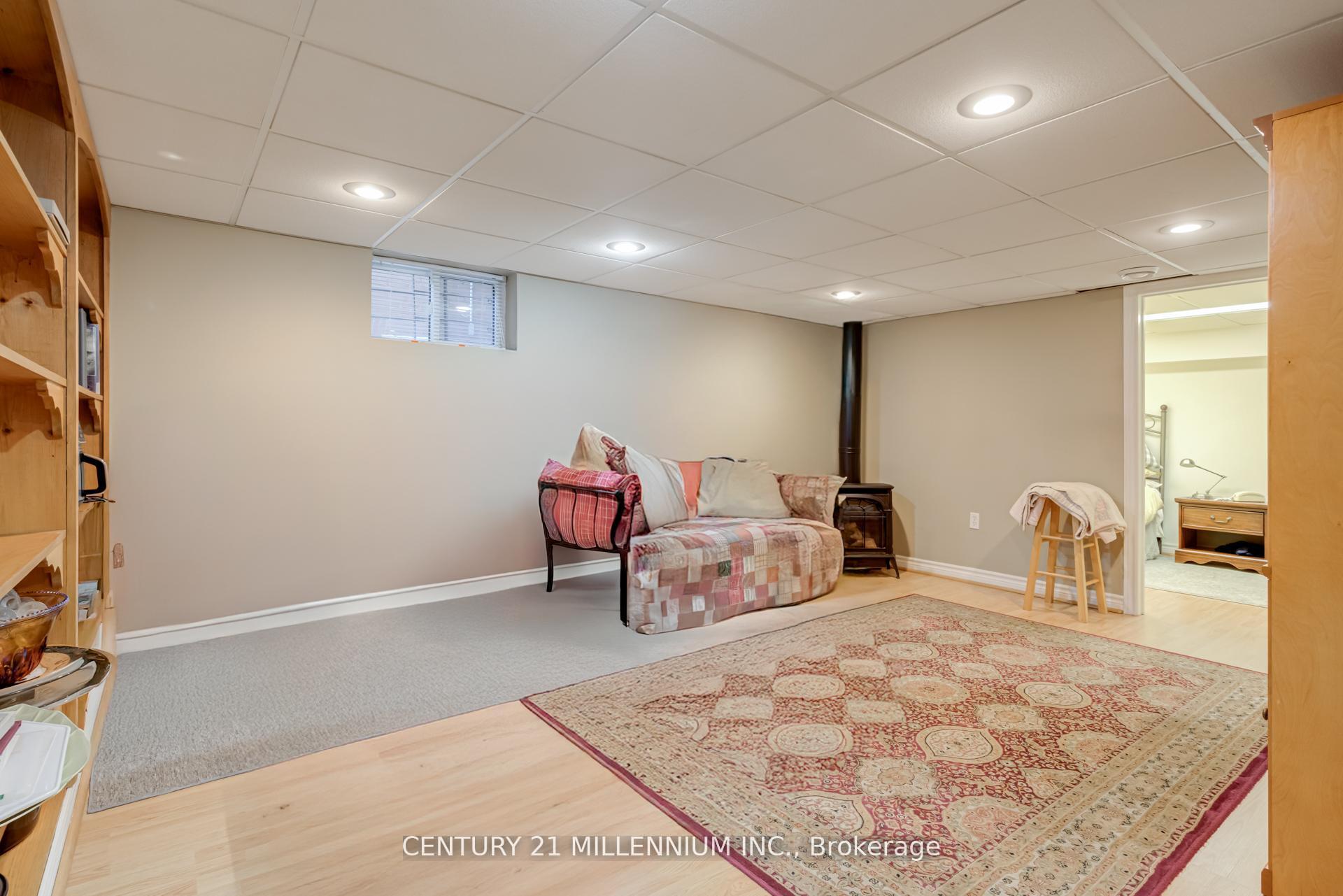 Photo 24 of 30 Frederick Street, Brampton, Downtown Brampton — HOMEH