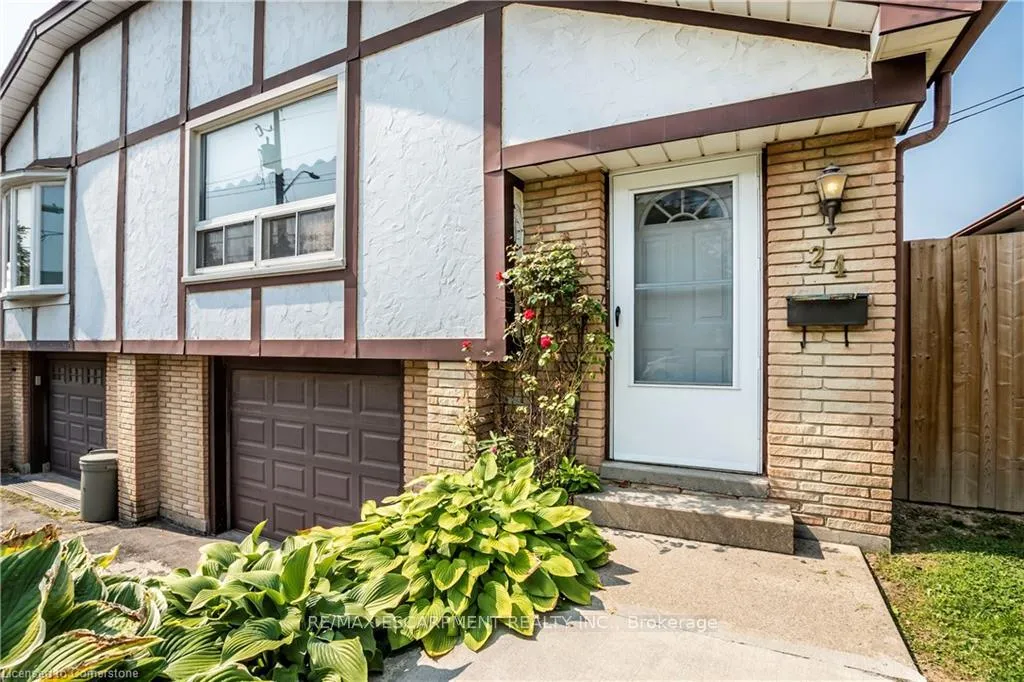 Photo 1 of 24 Bow Valley Drive, Hamilton, Riverdale — HOMEH