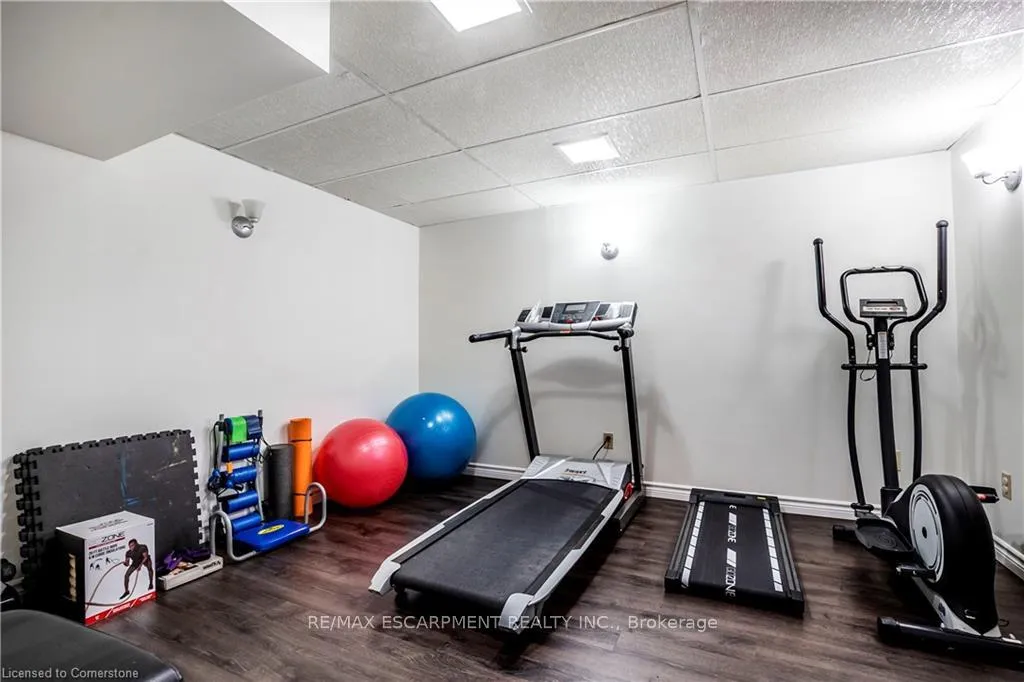 Photo 25 of 24 Bow Valley Drive, Hamilton, Riverdale — HOMEH