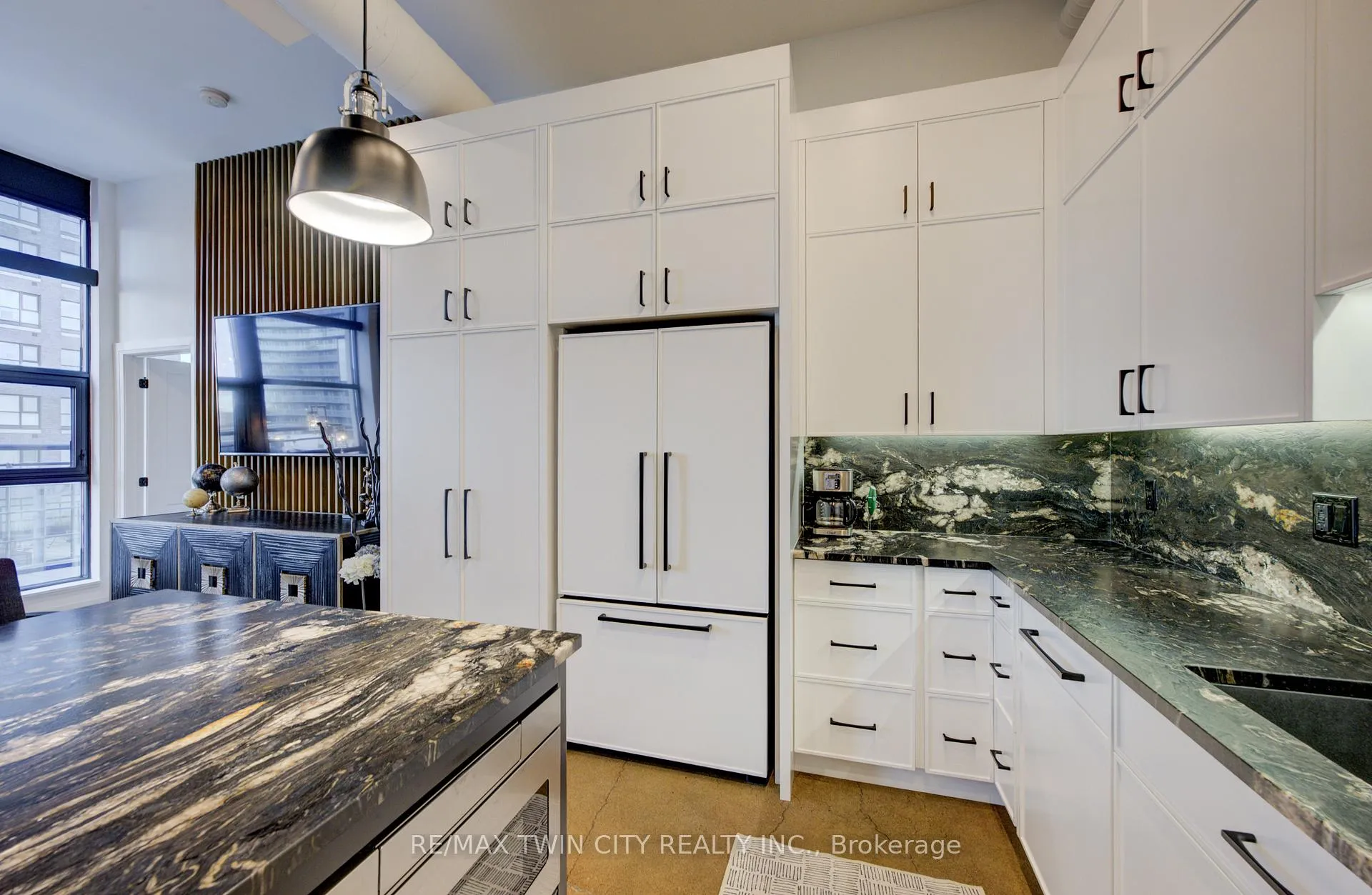 Photo 10 of Unit 608, 410 King Street W, Kitchener — HOMEH
