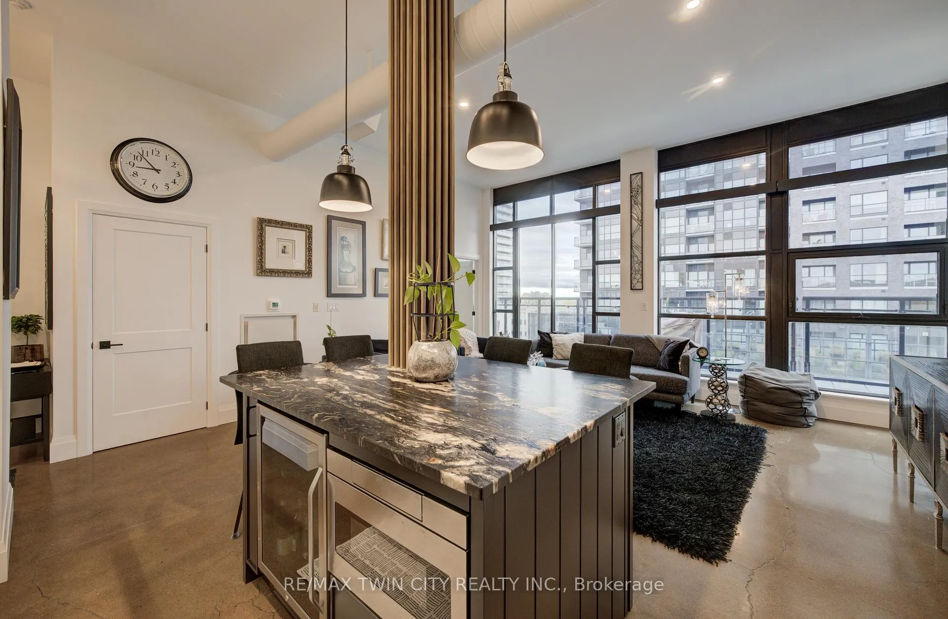 Photo 11 of Unit 608, 410 King Street W, Kitchener — HOMEH