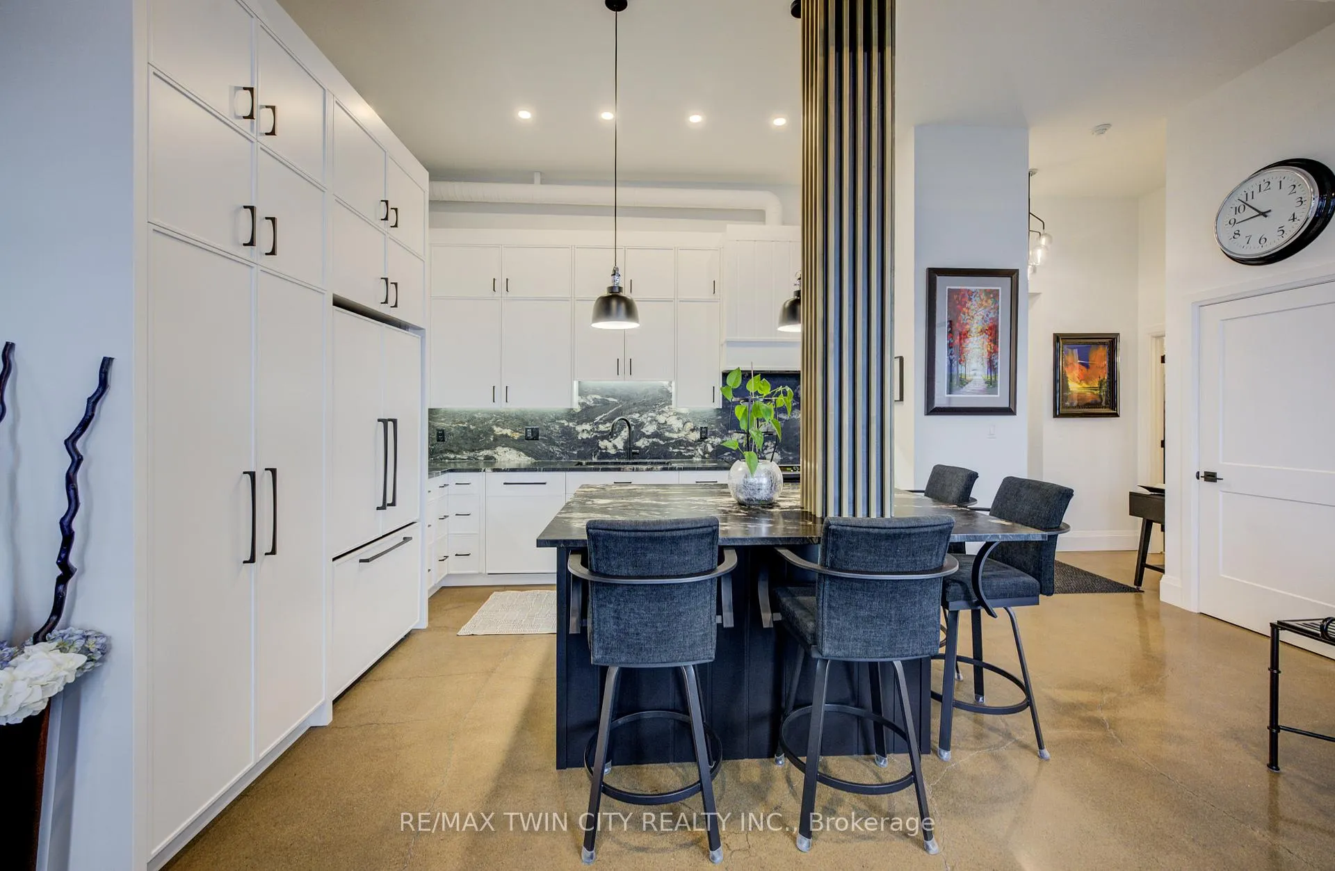 Photo 12 of Unit 608, 410 King Street W, Kitchener — HOMEH