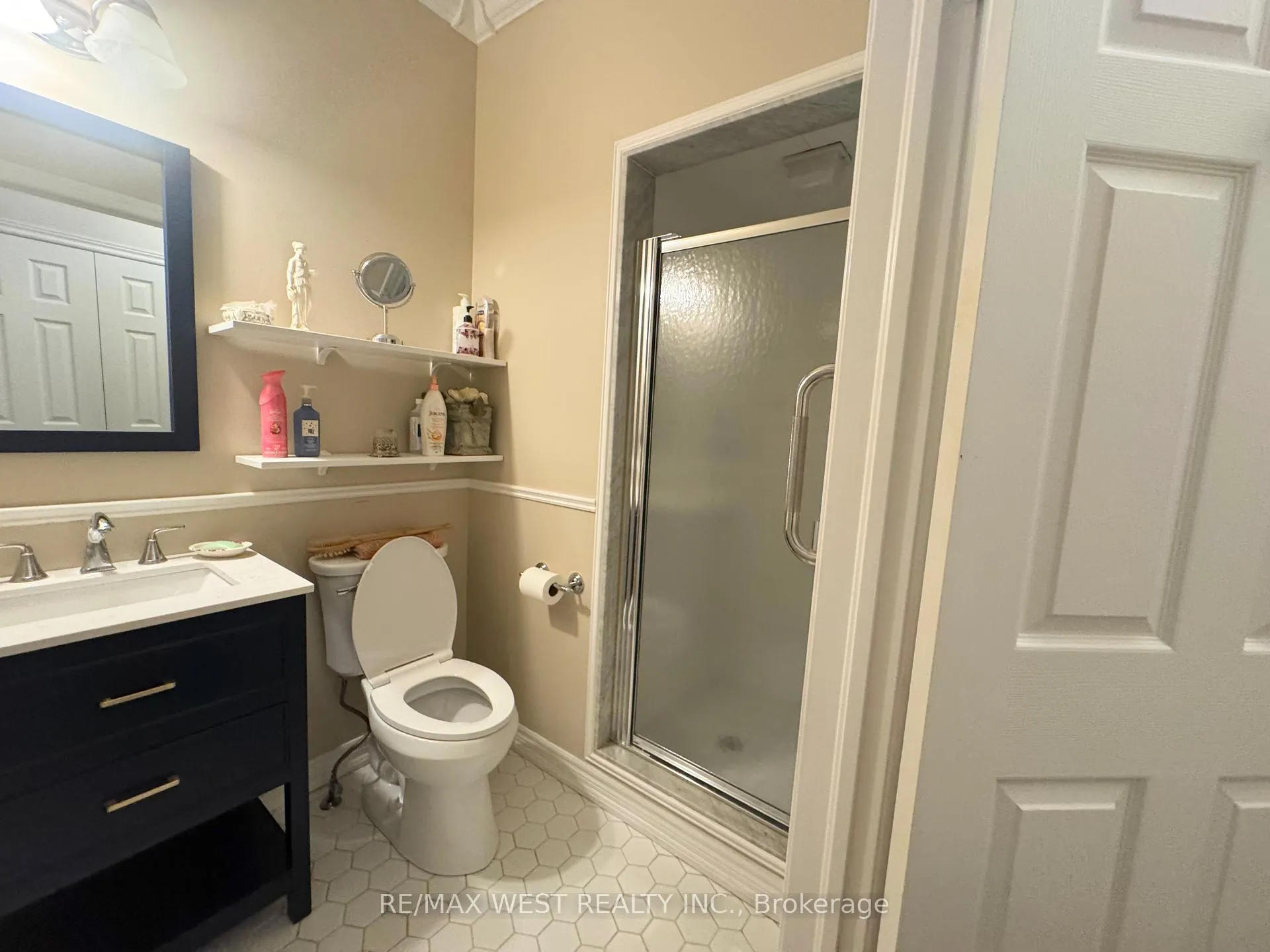 Photo 29 of Unit 2, 3 Larkdale Terrace, Brampton, Sandringham-Wellington — HOMEH
