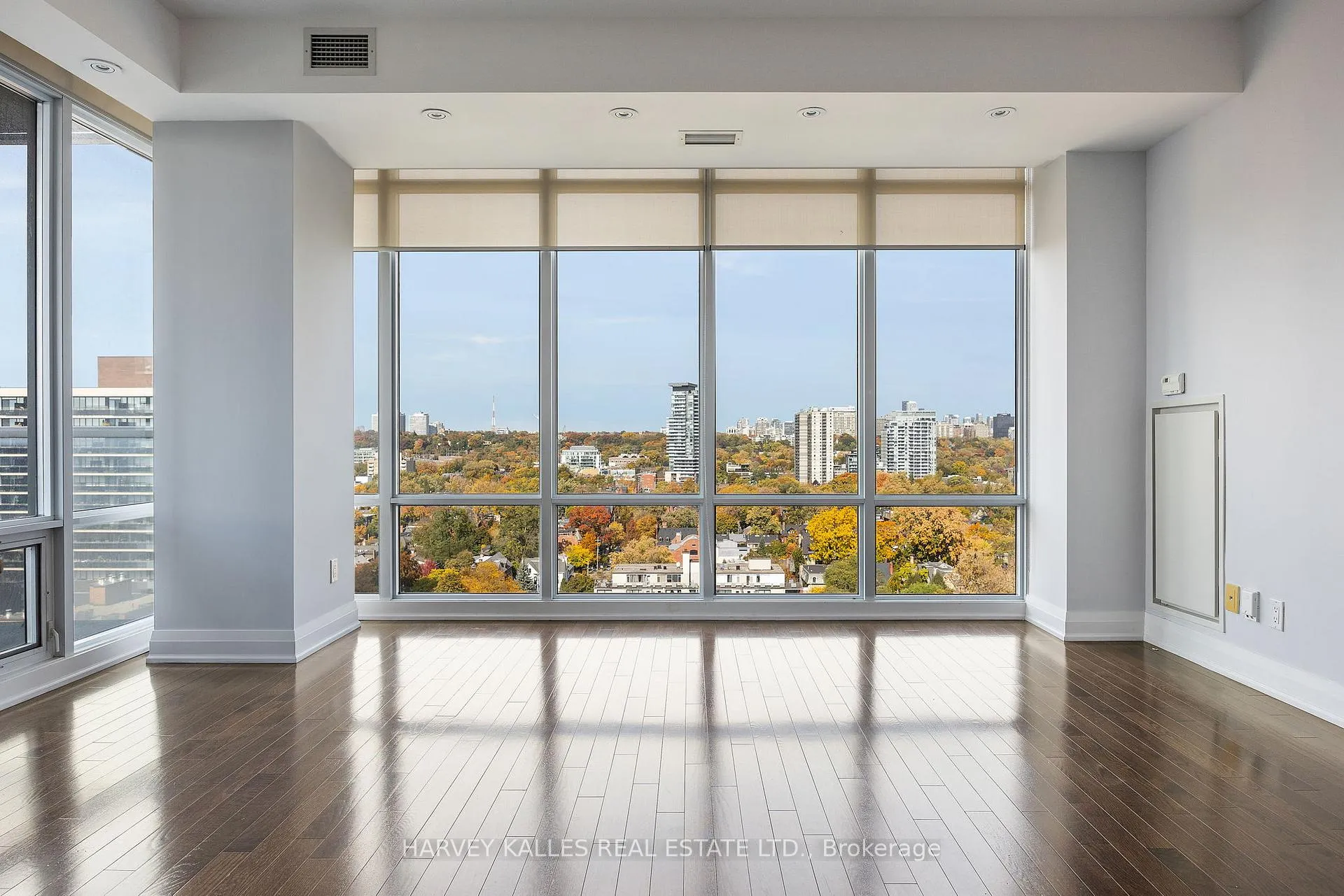 Photo 13 of Unit 1604, 1 Bedford Road, Toronto, The Annex — HOMEH
