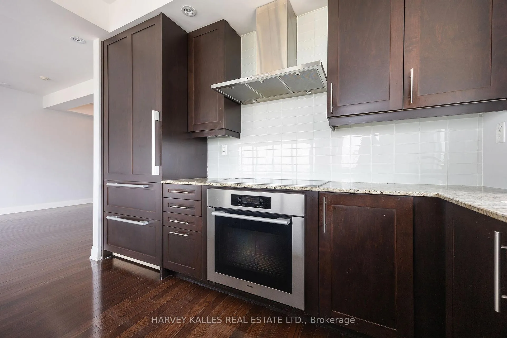Photo 16 of Unit 1604, 1 Bedford Road, Toronto, The Annex — HOMEH