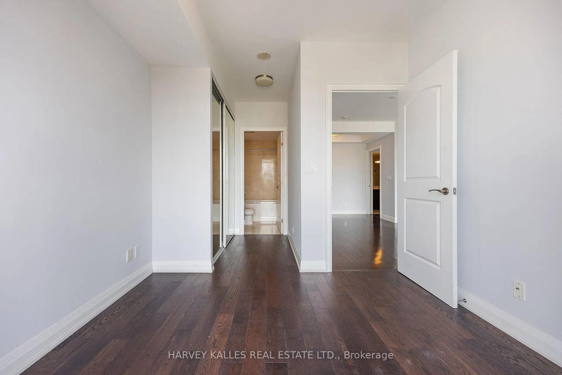 Photo 18 of Unit 1604, 1 Bedford Road, Toronto, The Annex — HOMEH
