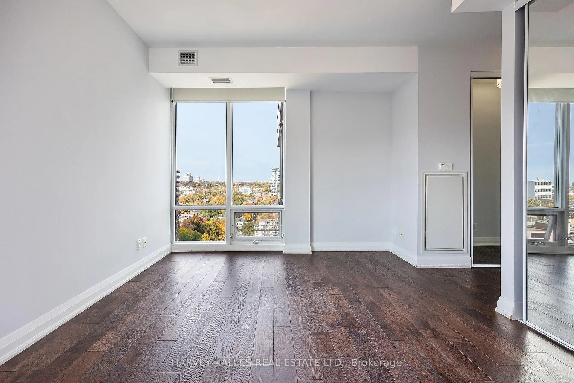 Photo 29 of Unit 1604, 1 Bedford Road, Toronto, The Annex — HOMEH