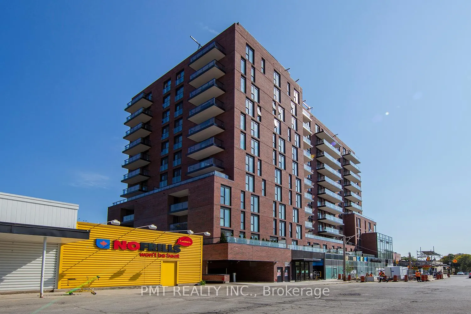 Front of Unit 1004, 185 Alberta Avenue