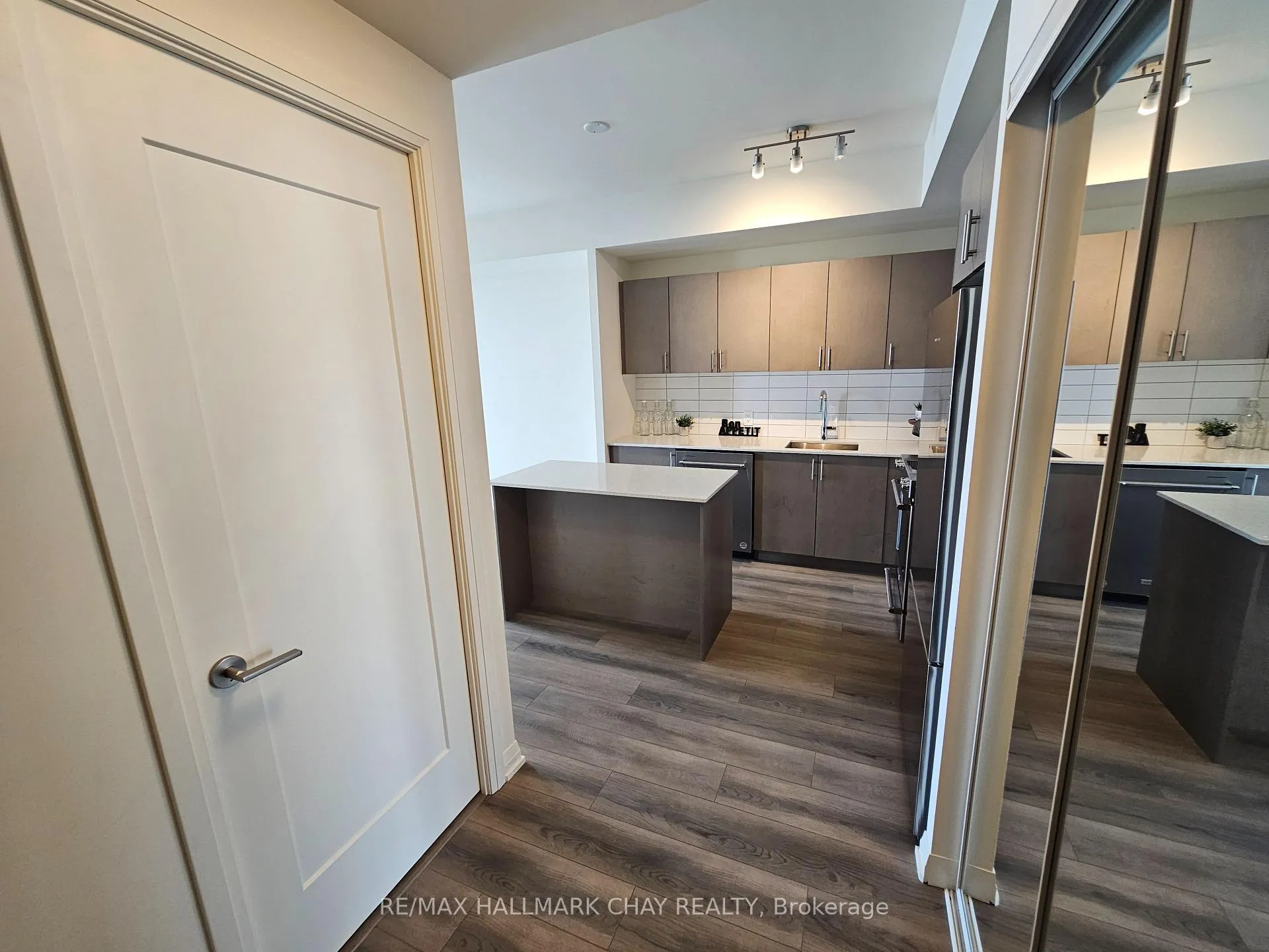 Photo 6 of Unit 525, 9000 Jane Street, Vaughan, Concord — HOMEH