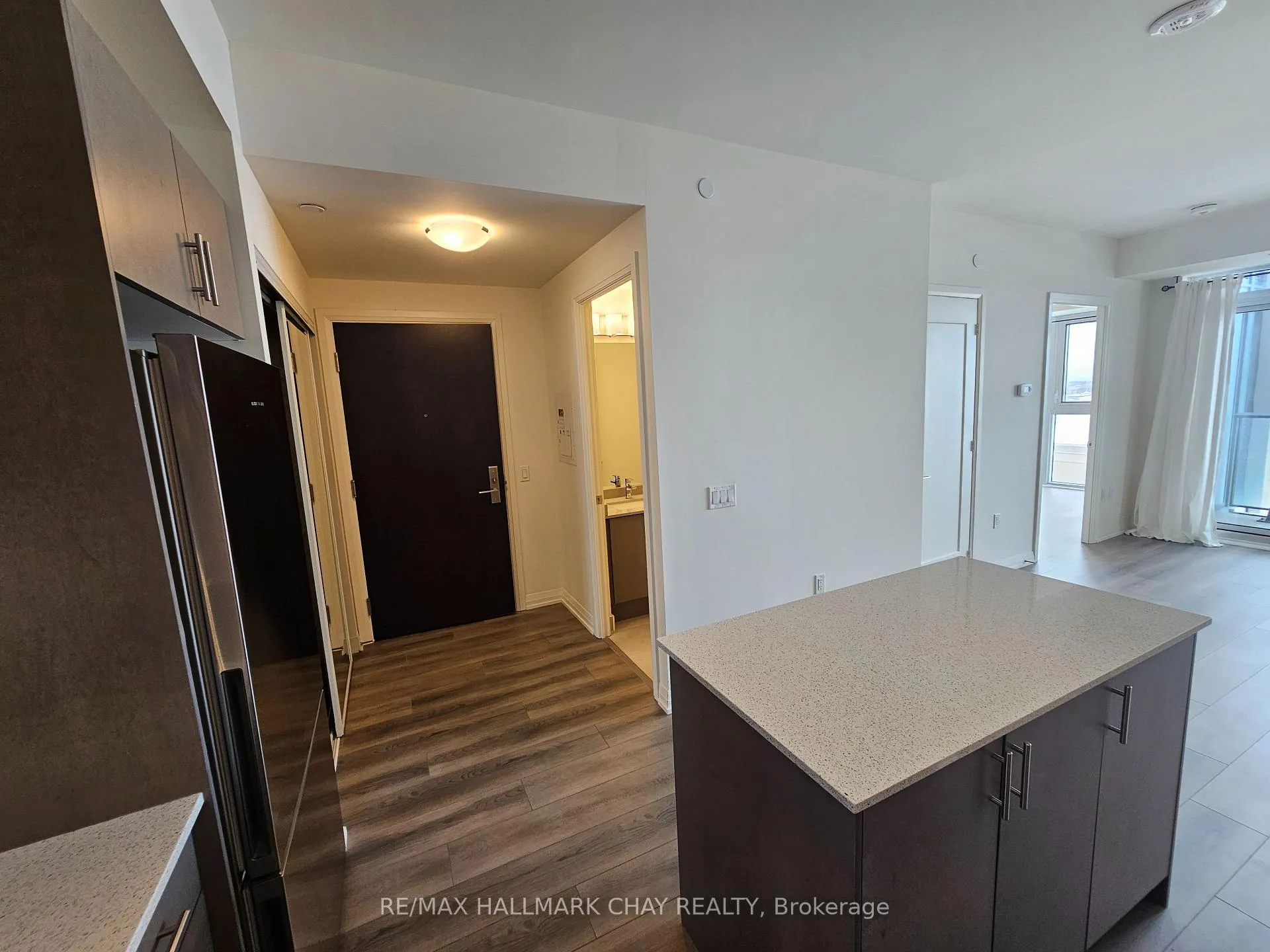 Photo 8 of Unit 525, 9000 Jane Street, Vaughan, Concord — HOMEH