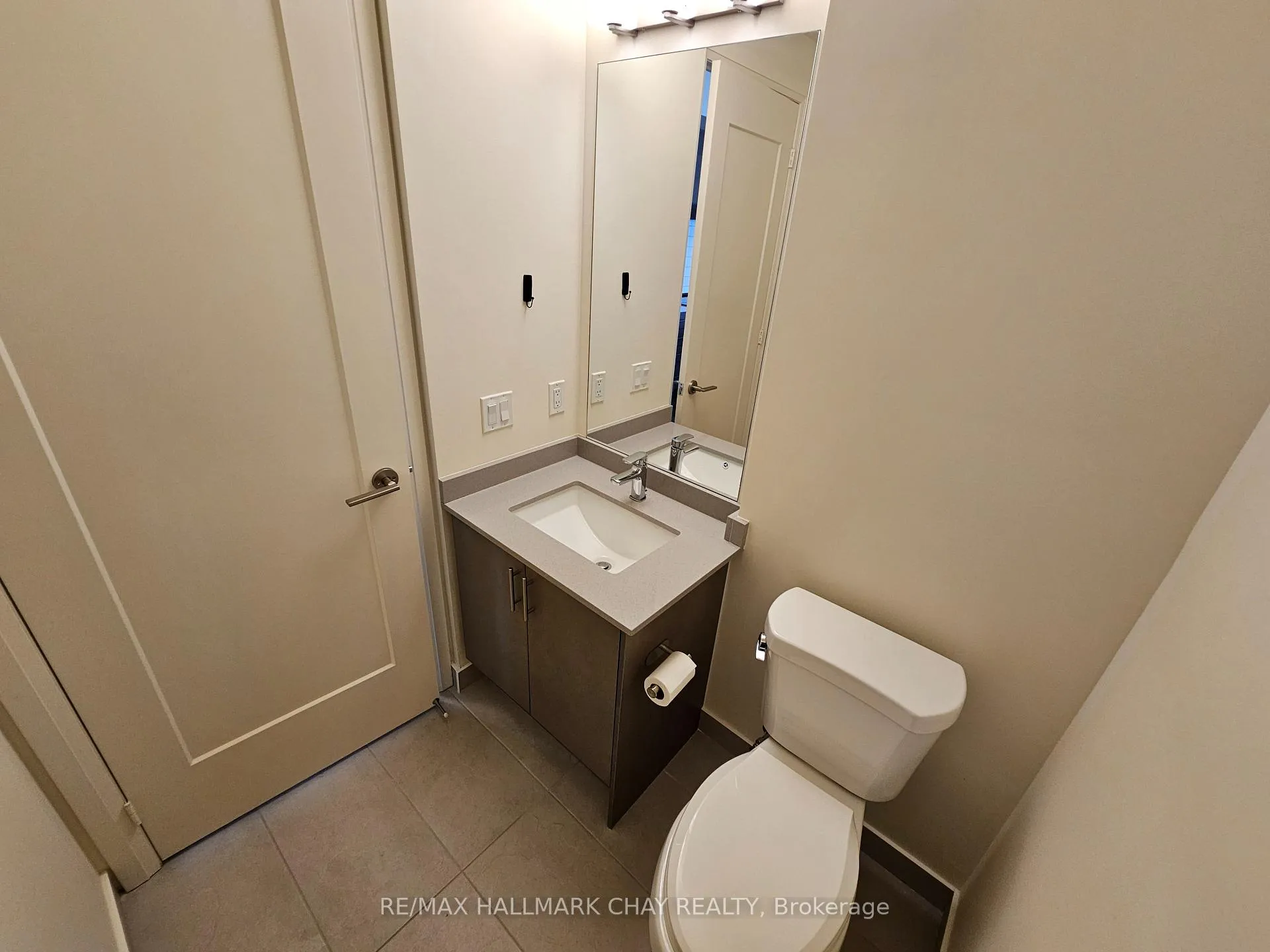 Photo 9 of Unit 525, 9000 Jane Street, Vaughan, Concord — HOMEH