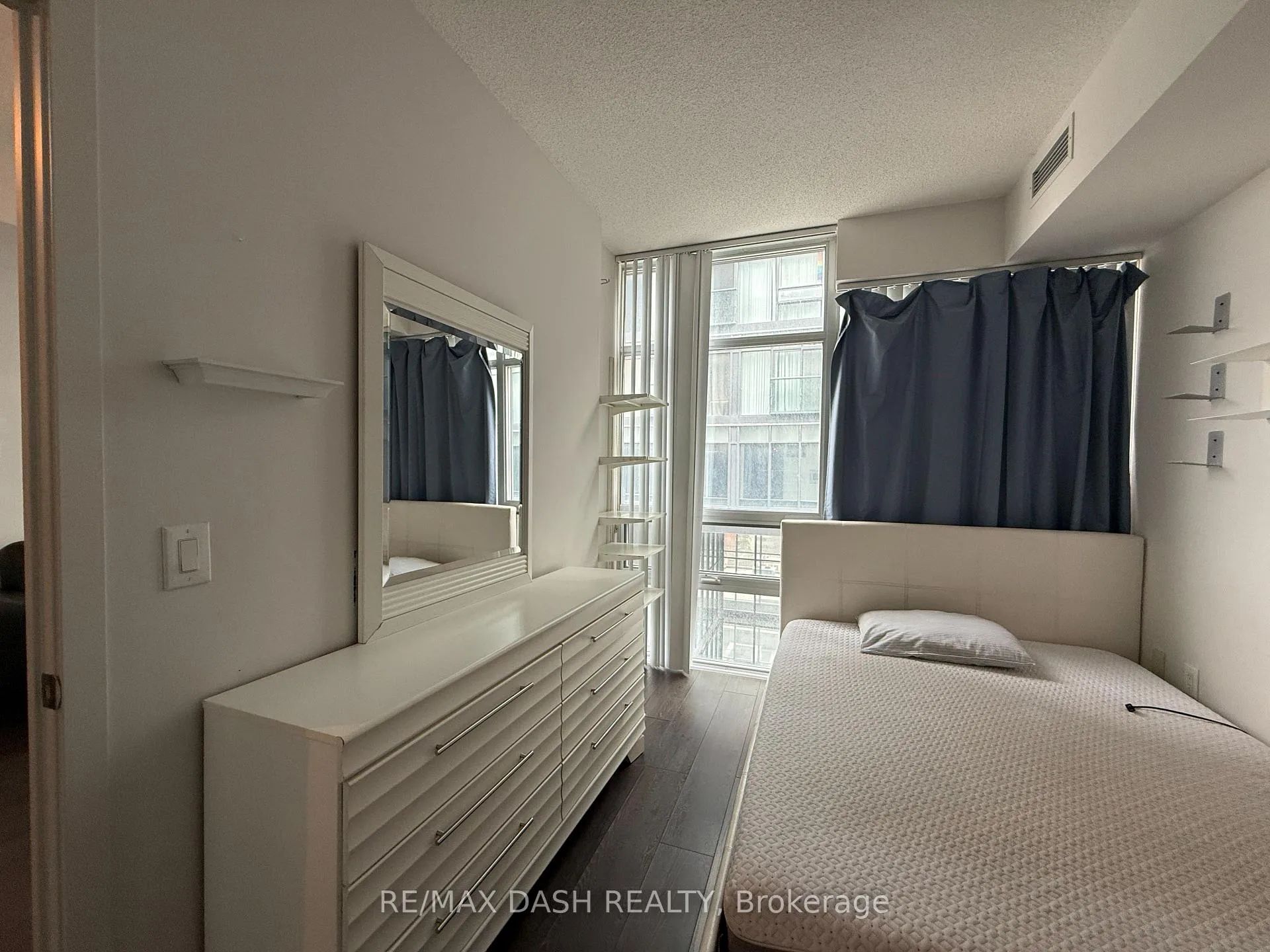 Photo 11 of Unit 1501W, 36 Lisgar Street, Toronto, Little Portugal — HOMEH