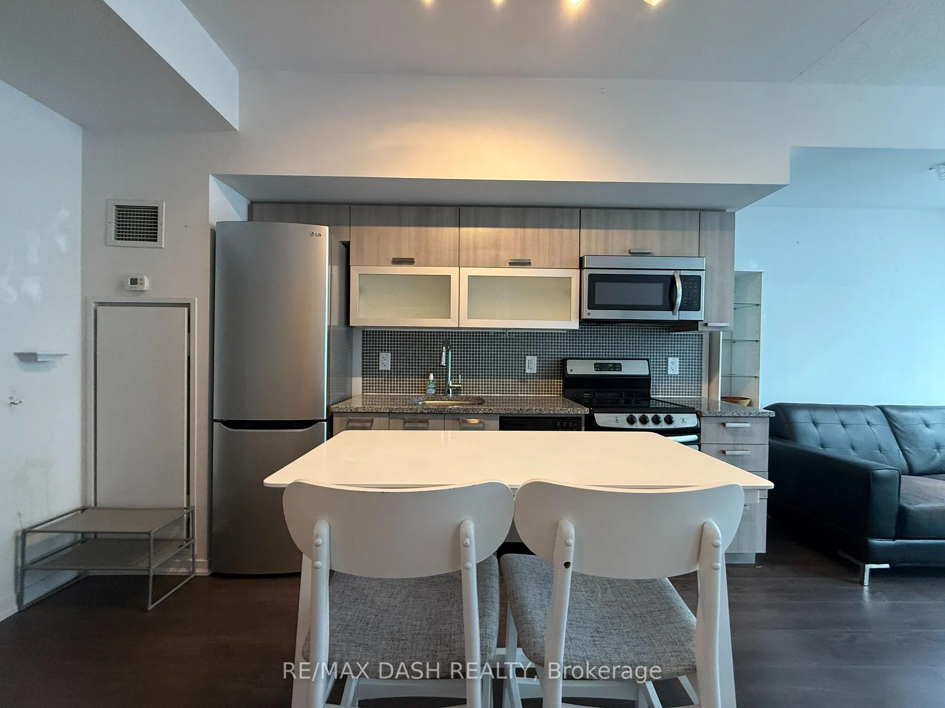 Photo 13 of Unit 1501W, 36 Lisgar Street, Toronto, Little Portugal — HOMEH