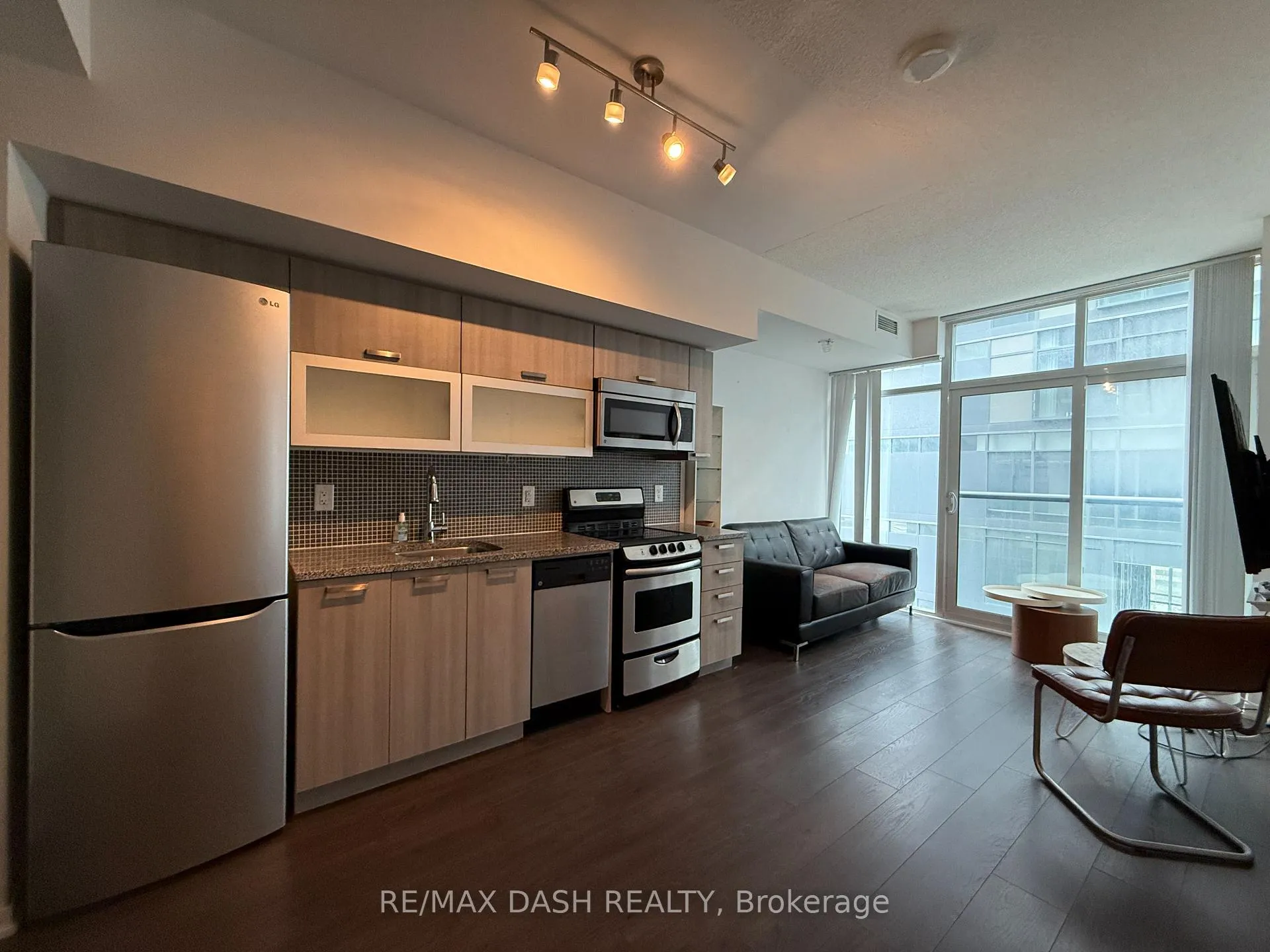 Photo 18 of Unit 1501W, 36 Lisgar Street, Toronto, Little Portugal — HOMEH