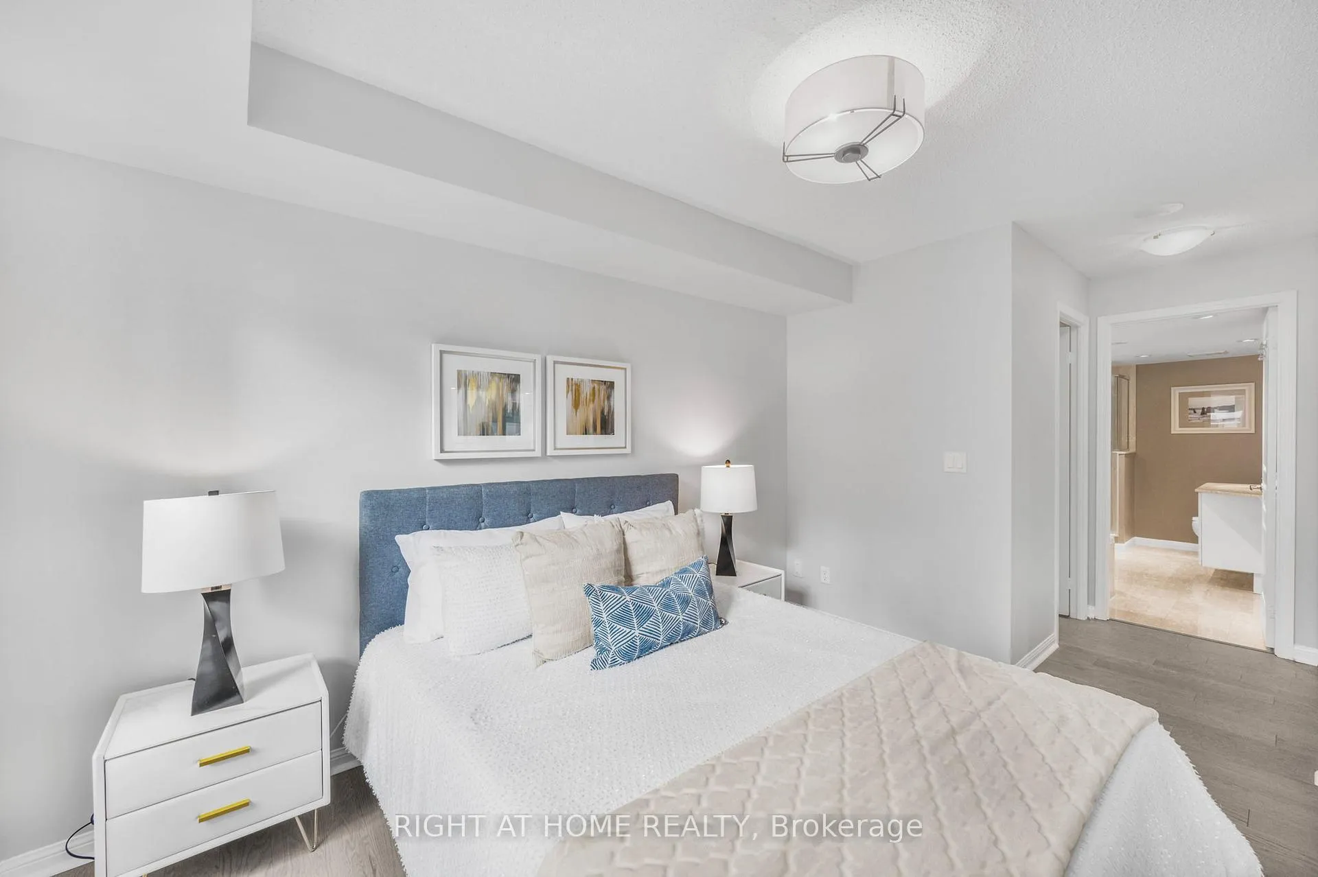 Photo 17 of Unit 1415, 140 Simcoe Street, Toronto, Waterfront Communities — HOMEH