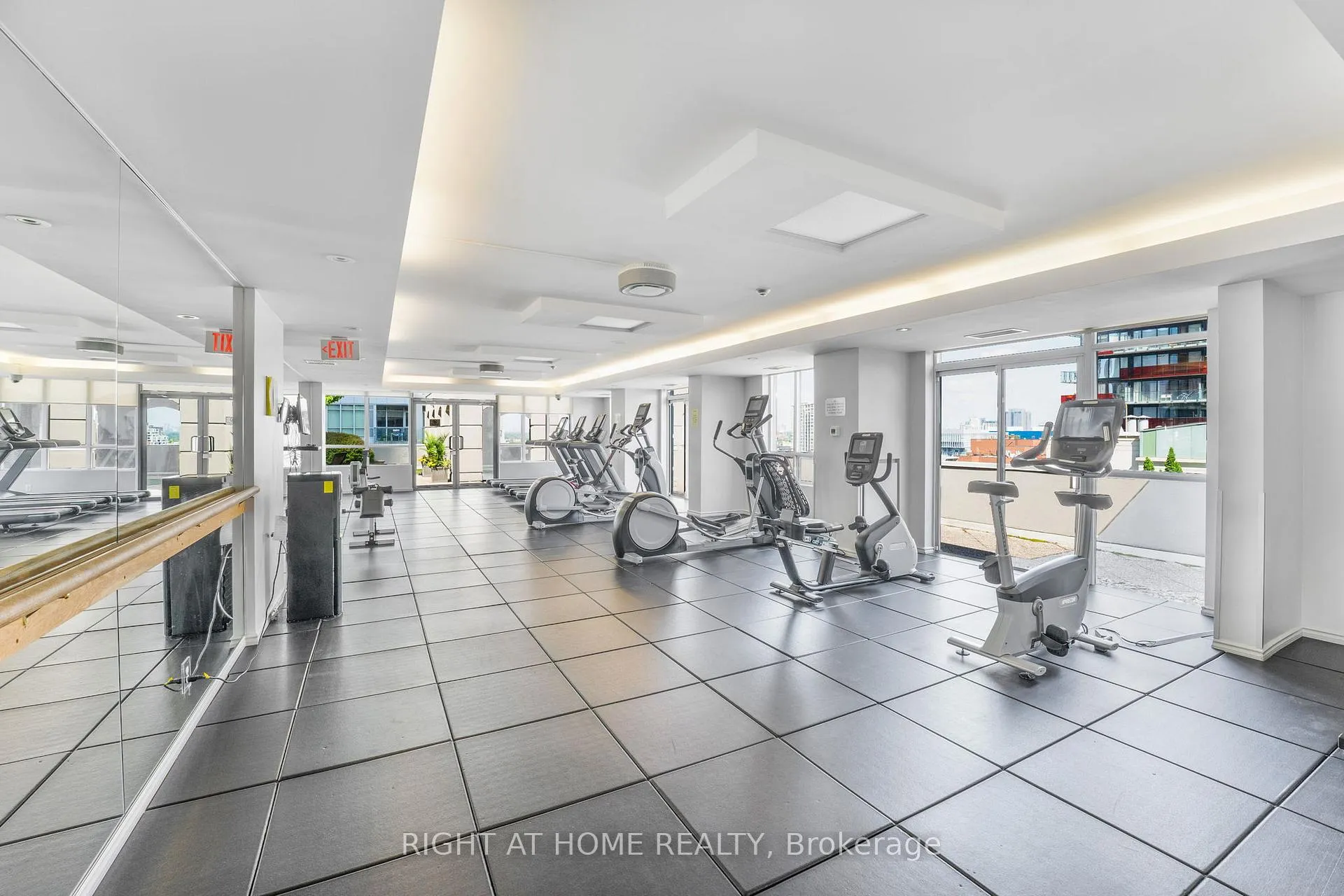 Photo 35 of Unit 1415, 140 Simcoe Street, Toronto, Waterfront Communities — HOMEH