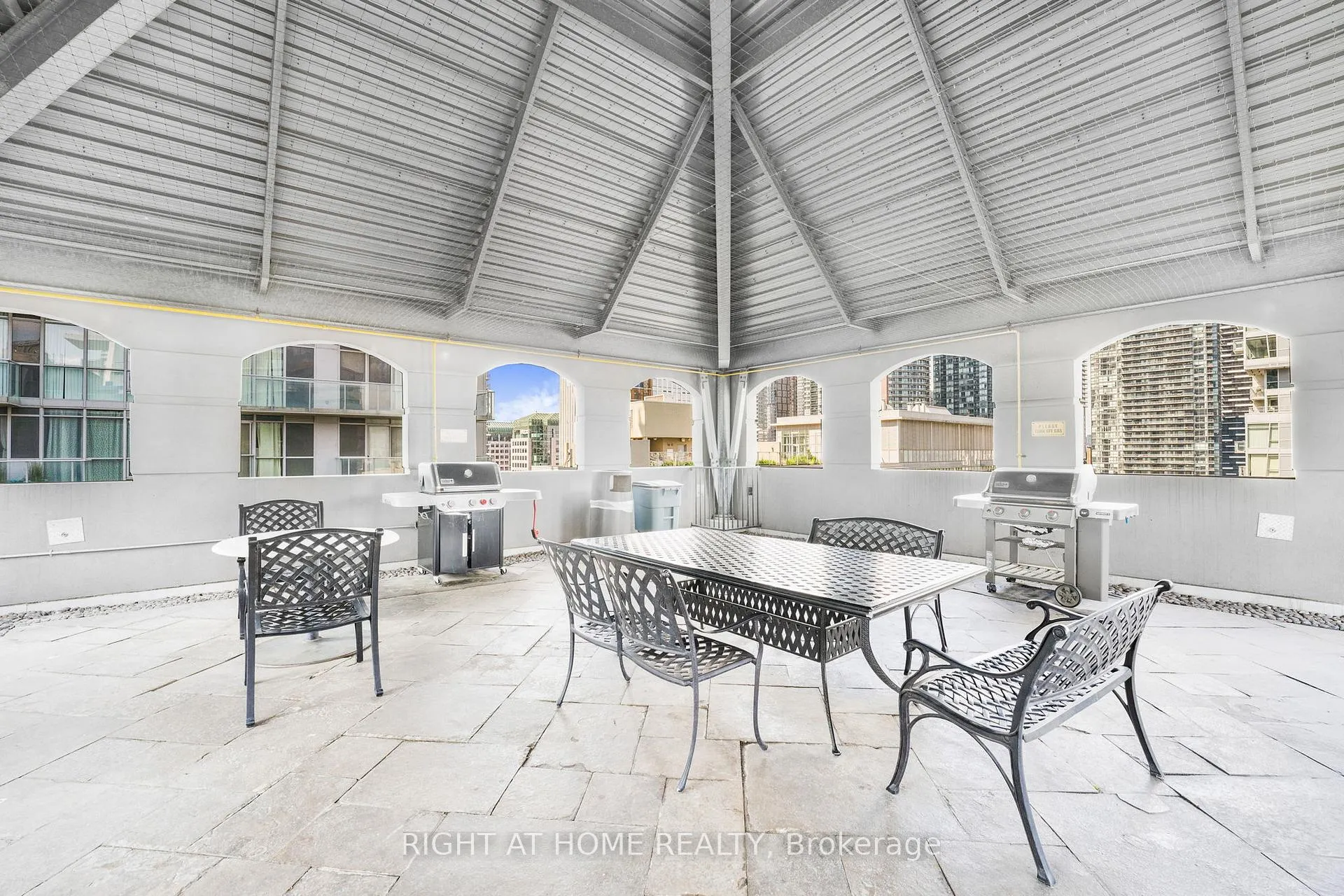 Photo 39 of Unit 1415, 140 Simcoe Street, Toronto, Waterfront Communities — HOMEH