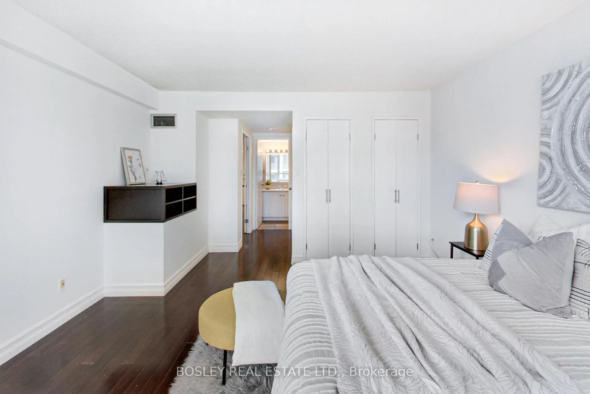 Photo 22 of Unit 2005, 633 Bay Street, Toronto, Bay Street Corridor — HOMEH