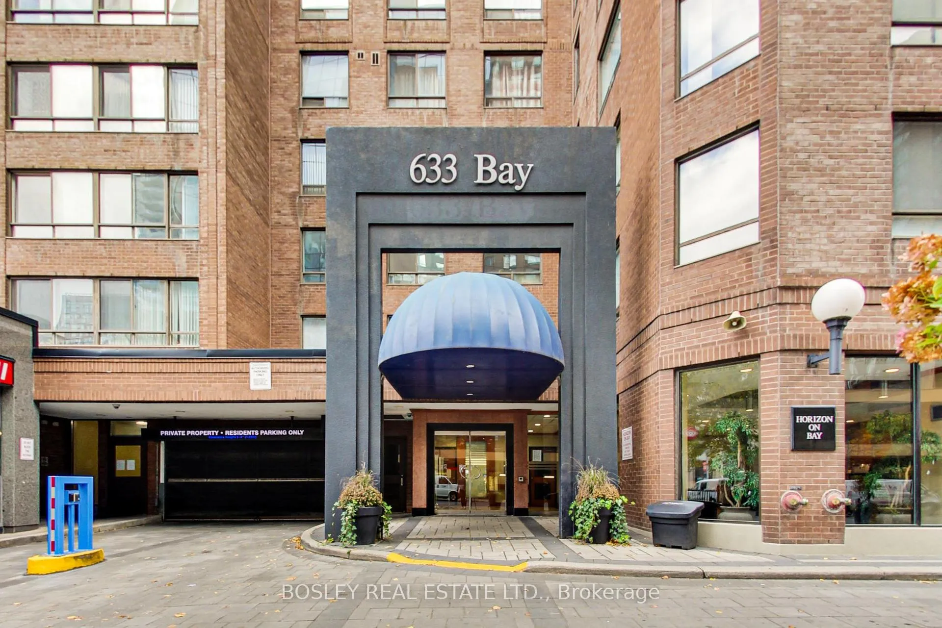 Photo 31 of Unit 2005, 633 Bay Street, Toronto, Bay Street Corridor — HOMEH