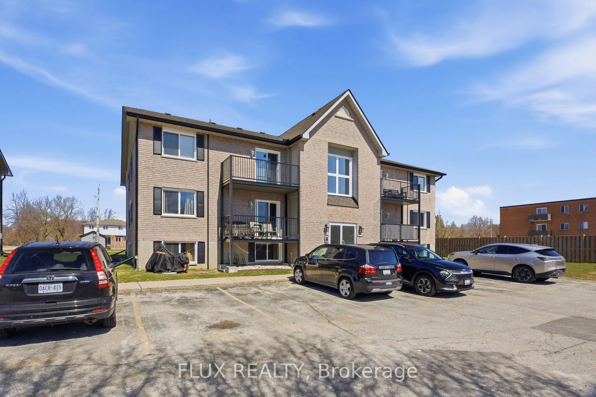 Front of Unit 312, 50 Campbell Court
