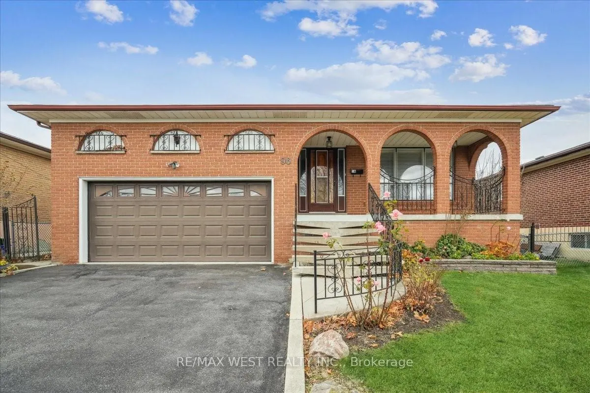 Photo 1 of 96 Harris Crescent, Vaughan, West Woodbridge — HOMEH