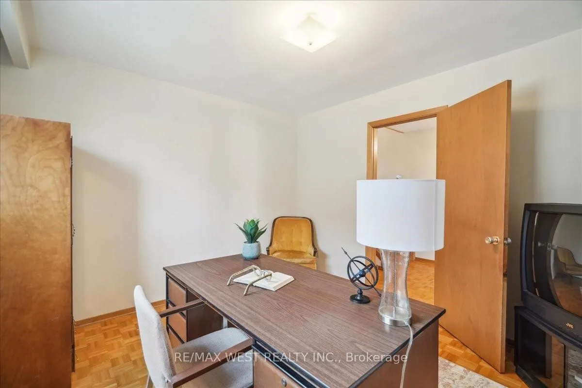 Photo 29 of 96 Harris Crescent, Vaughan, West Woodbridge — HOMEH