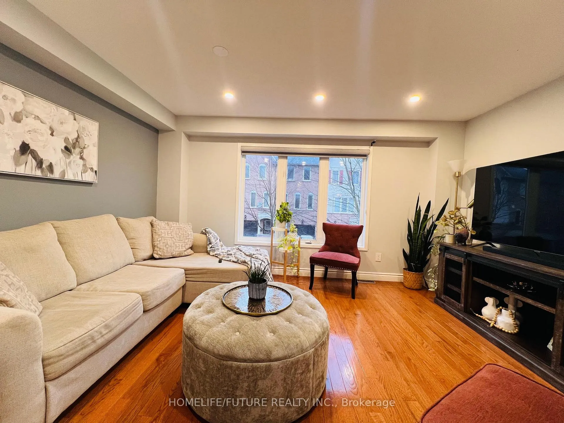 Photo 7 of 53 MCgonigal Lane, Ajax, Central — HOMEH
