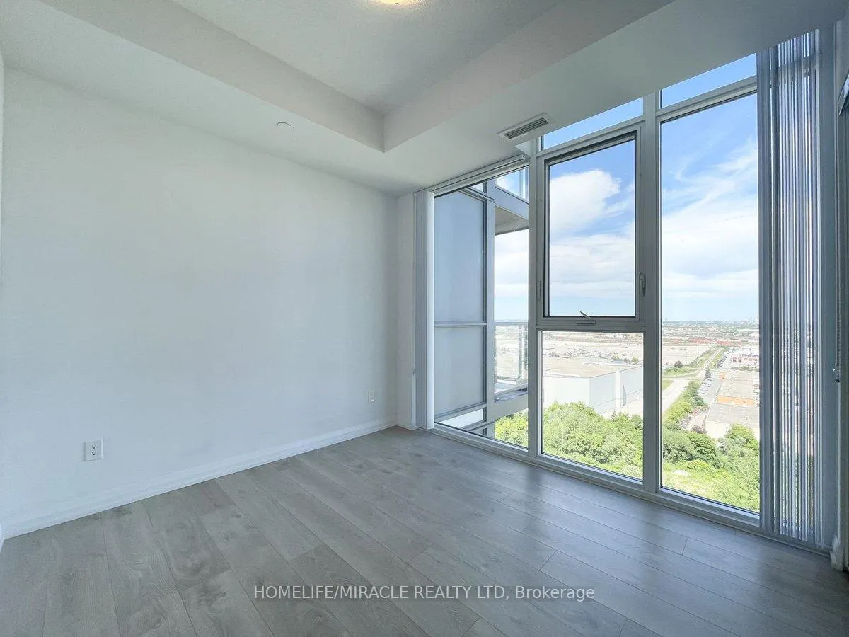 Photo 2 of Unit 2204, 7895 Jane Street, Vaughan, Concord — HOMEH