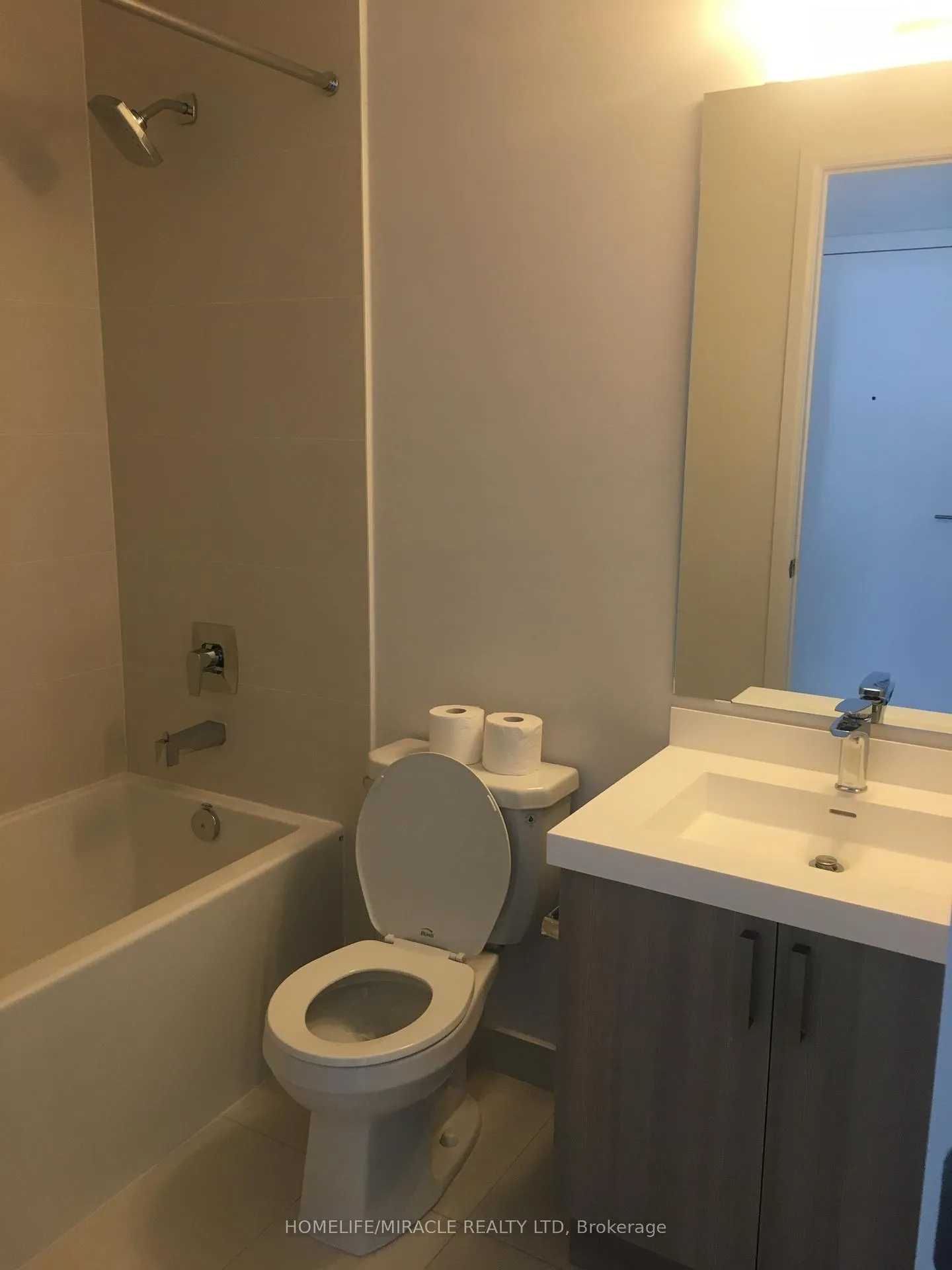 Photo 9 of Unit 2204, 7895 Jane Street, Vaughan, Concord — HOMEH
