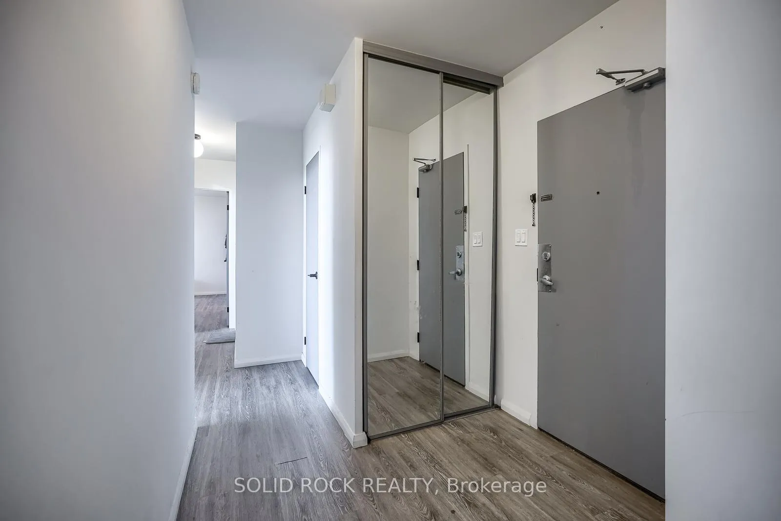 Photo 2 of Unit 1006, 60 Pavane Linkway Way, Toronto, Flemingdon Park — HOMEH