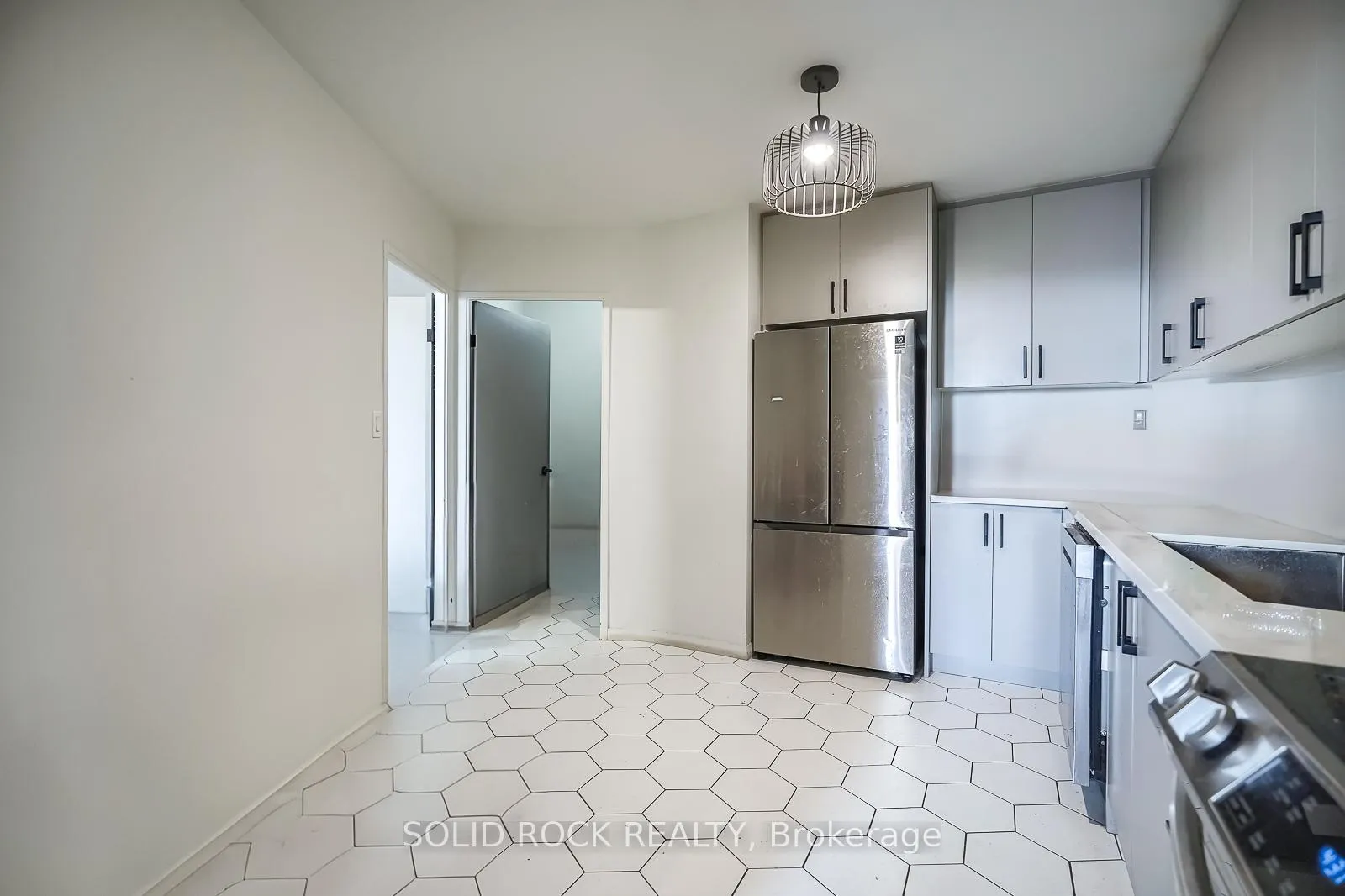 Photo 8 of Unit 1006, 60 Pavane Linkway Way, Toronto, Flemingdon Park — HOMEH