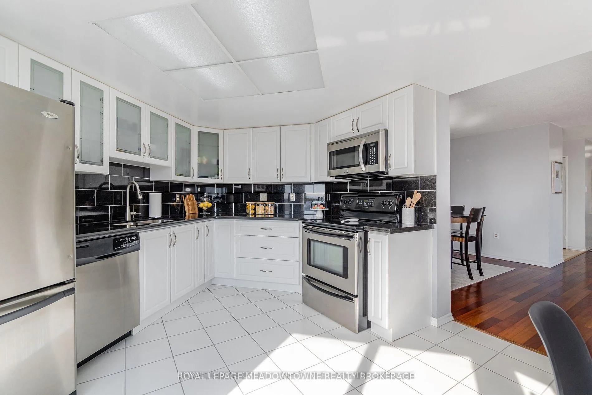 Photo 10 of Unit 1512, 20 Cherrytree Drive, Brampton, Fletcher's Creek South — HOMEH