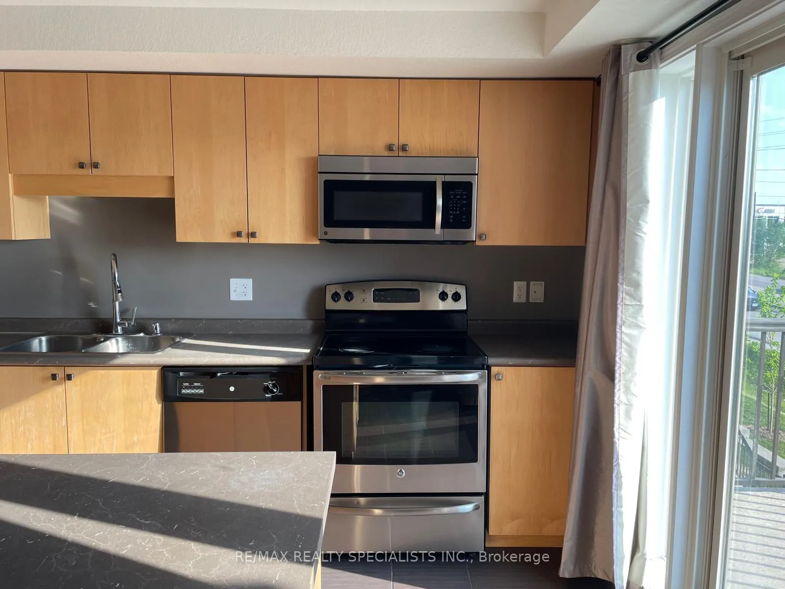 Front of Unit E, 1662 Fischer Hallman Road E