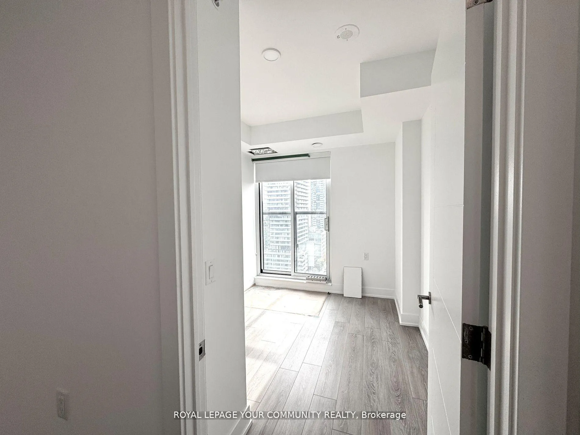 Photo 9 of Unit 2604, 200 Redpath Avenue, Toronto, Mount Pleasant East — HOMEH