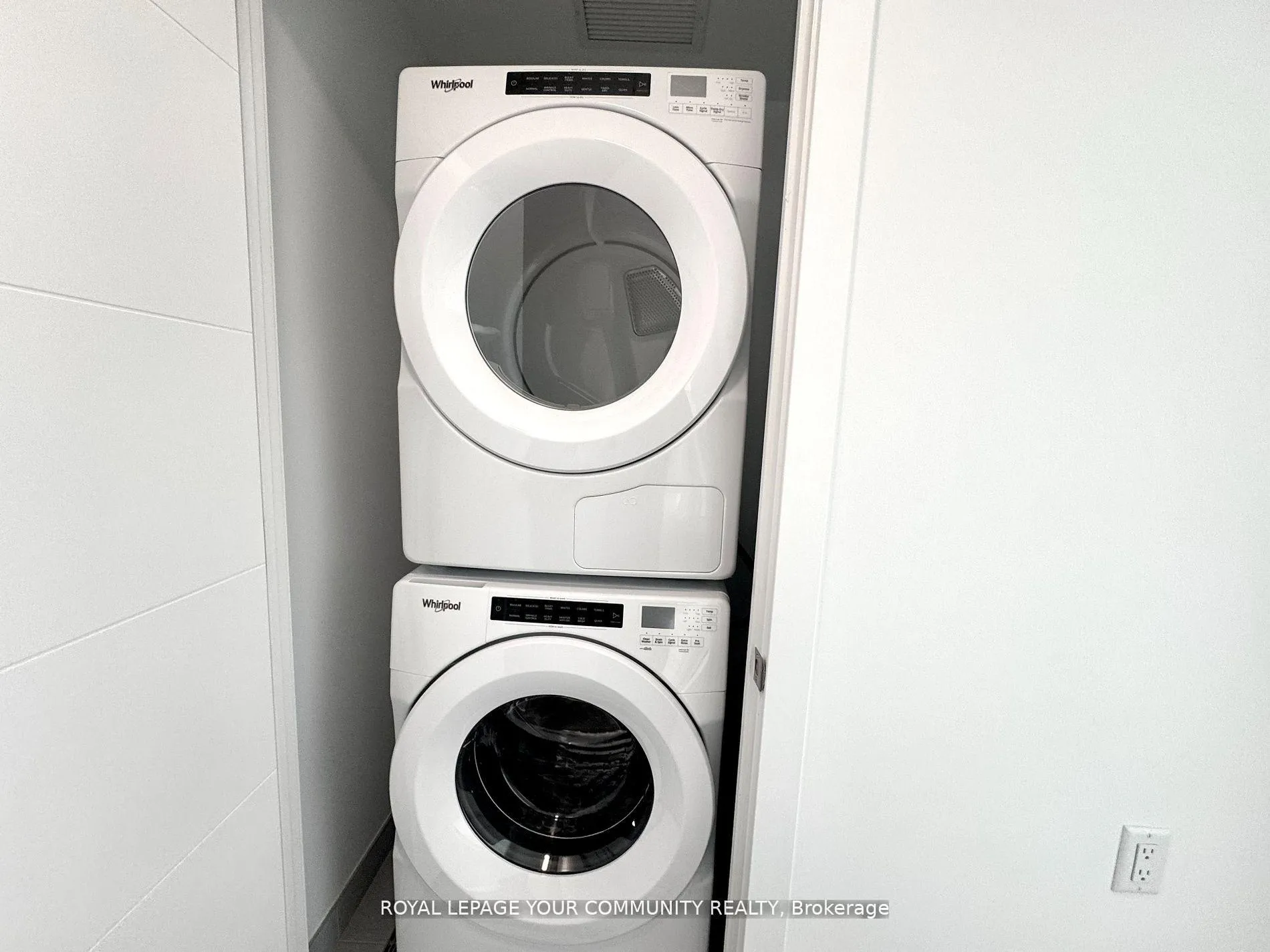 Photo 18 of Unit 2604, 200 Redpath Avenue, Toronto, Mount Pleasant East — HOMEH