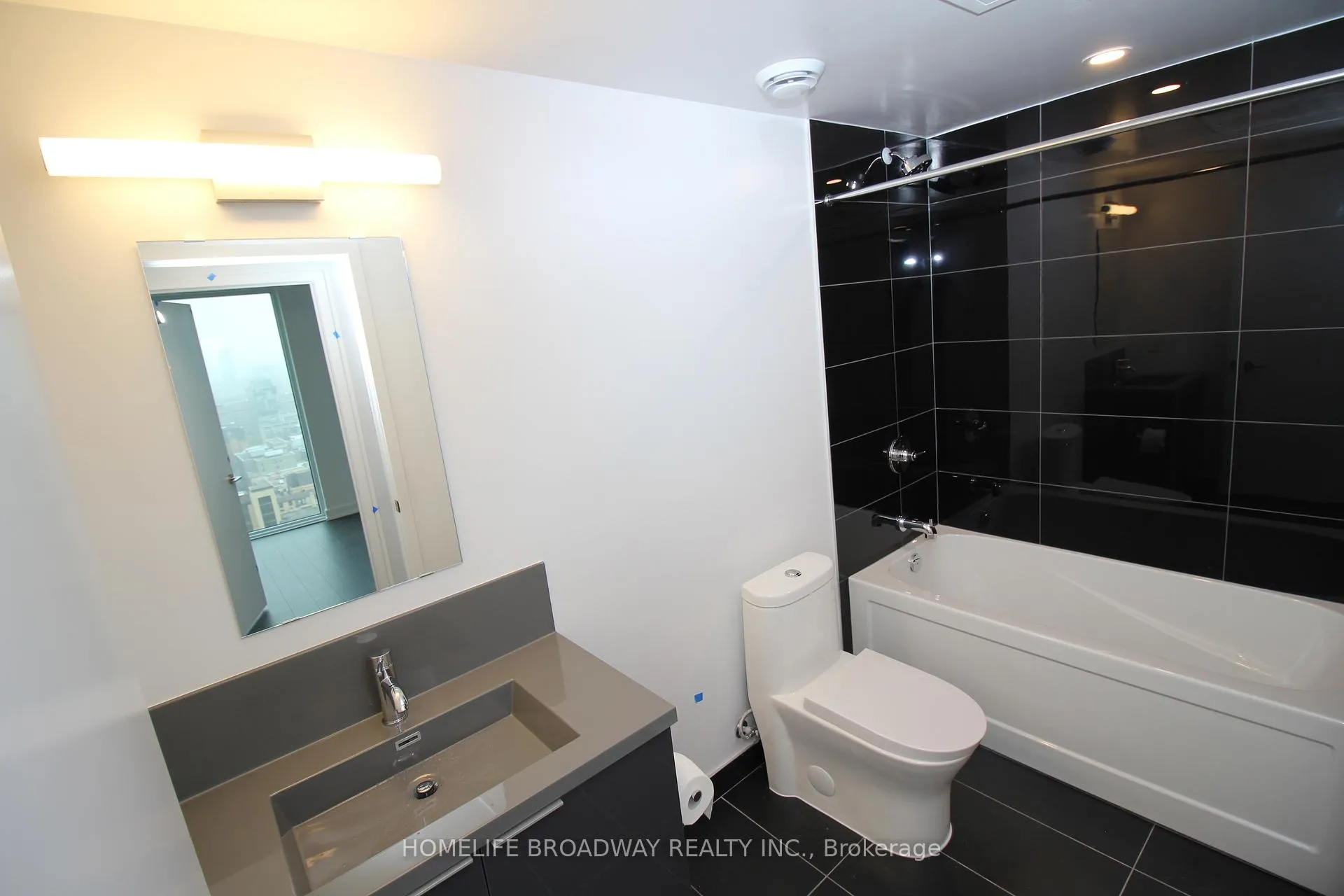 Photo 9 of Unit 3001, 238 Simcoe Street, Toronto, Kensington-Chinatown — HOMEH