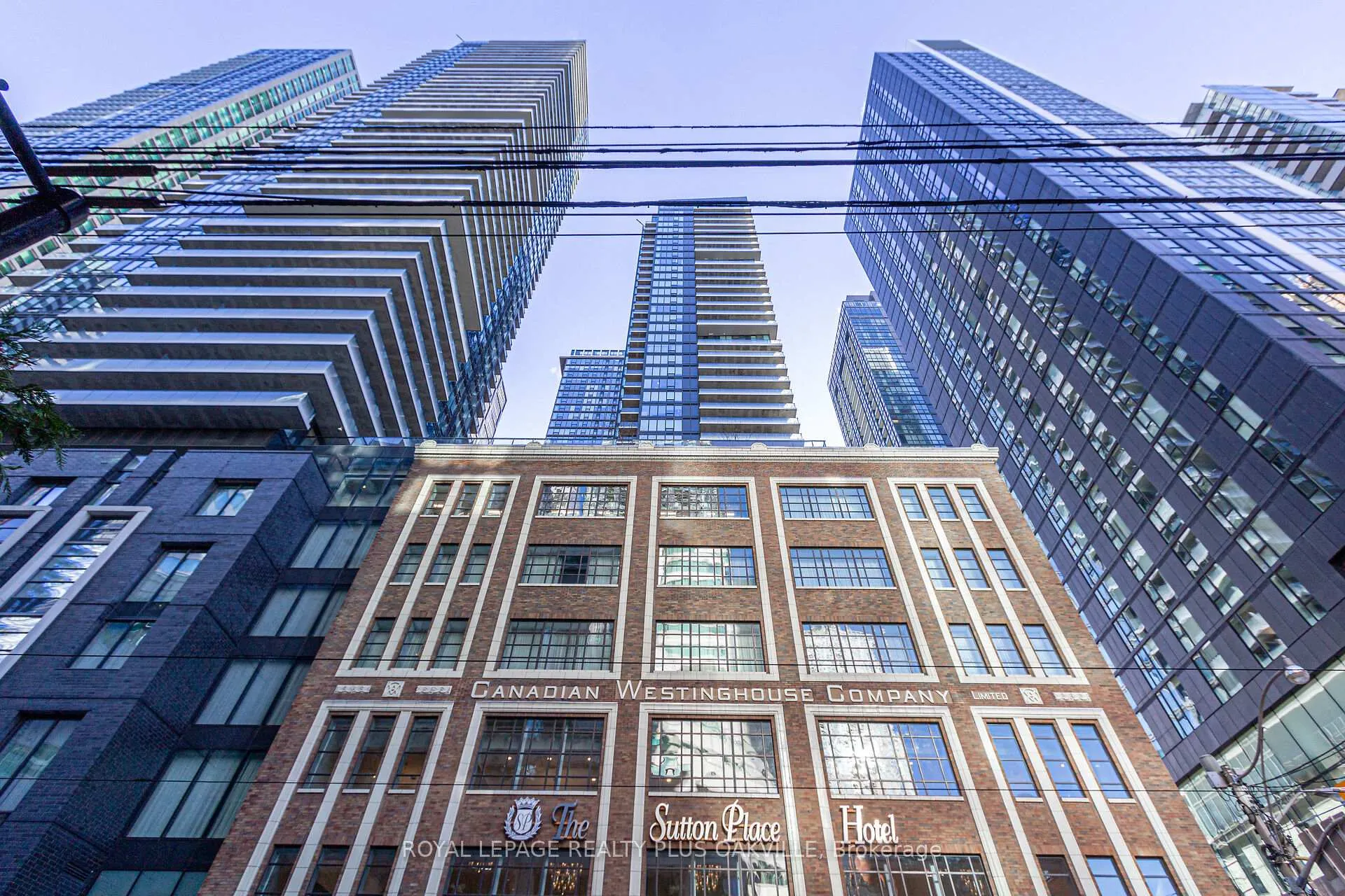 Front of Unit 2105, 125 Blue Jays Way