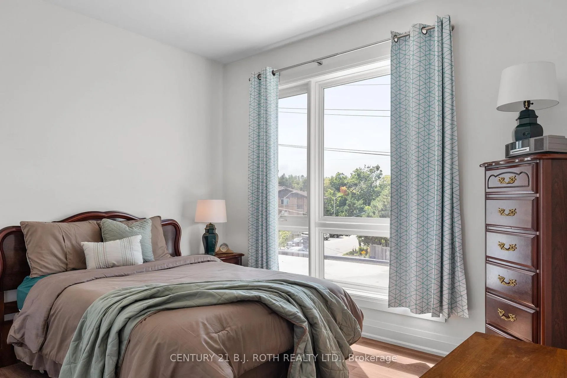 Photo 13 of Unit 302, 300 Essa Road, Barrie, Ardagh — HOMEH