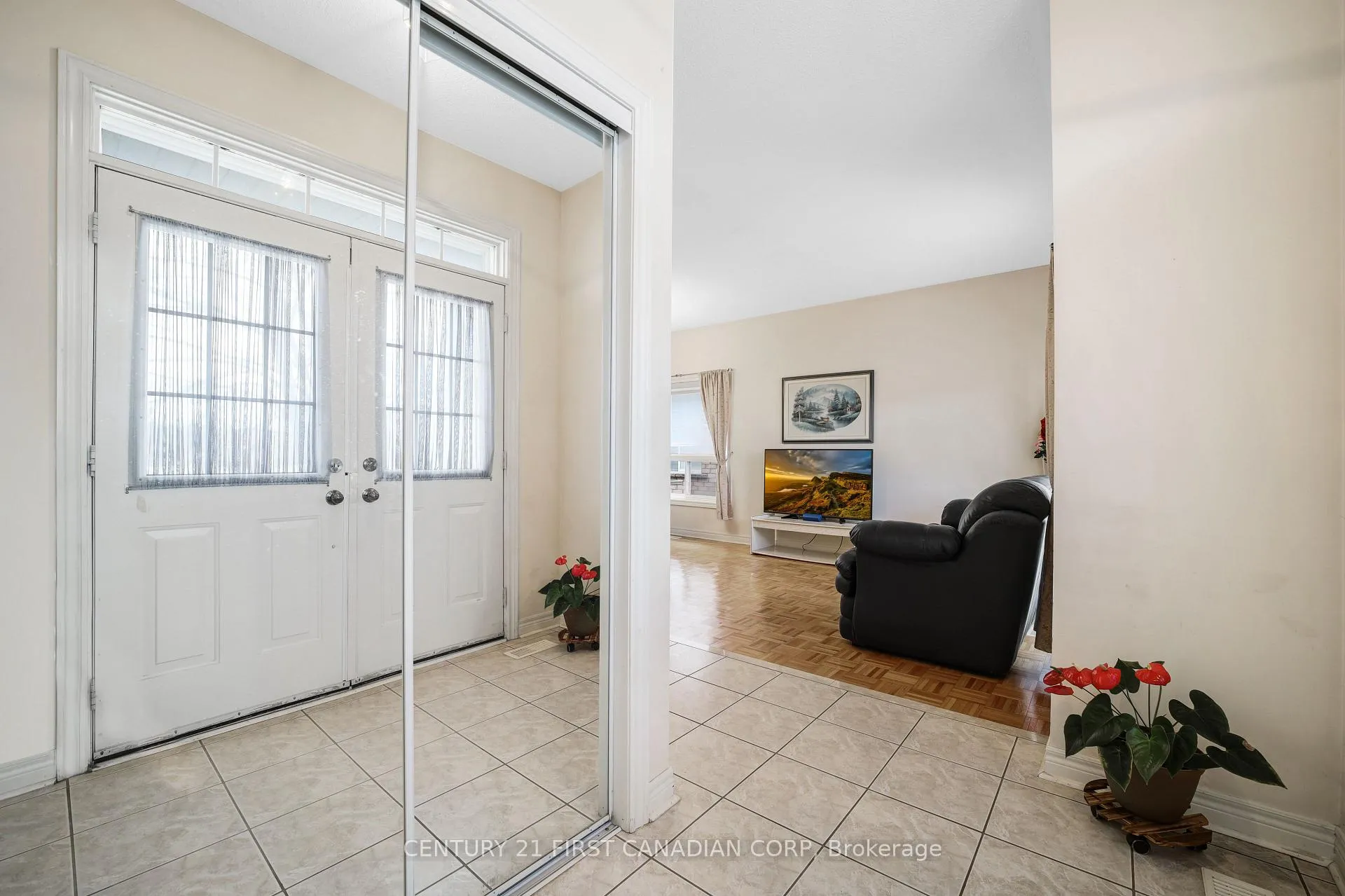 Photo 7 of 281 Sunny Meadow Boulevard, Brampton, Sandringham-Wellington — HOMEH