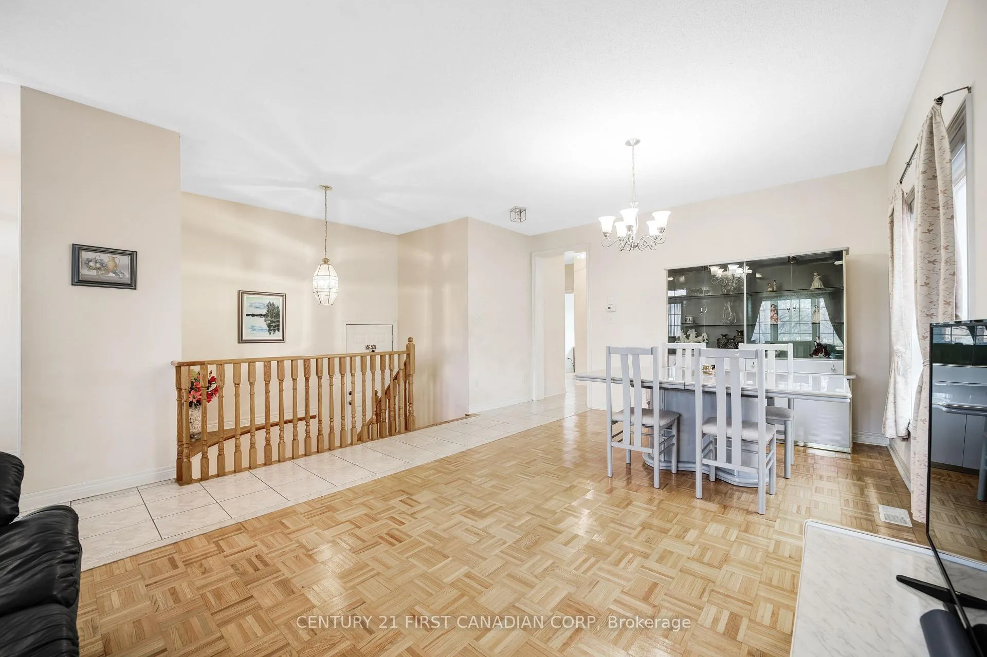 Photo 10 of 281 Sunny Meadow Boulevard, Brampton, Sandringham-Wellington — HOMEH