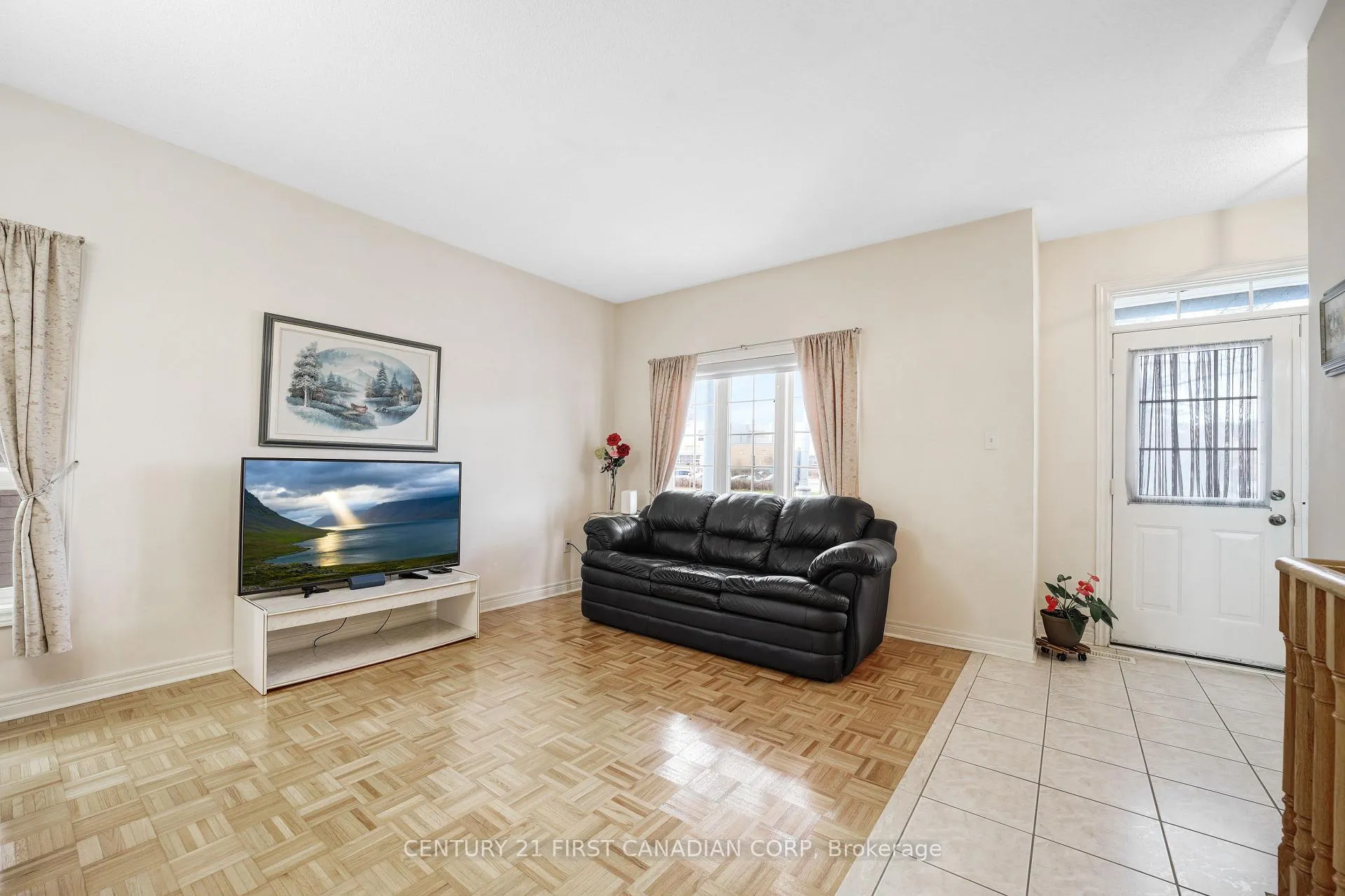Photo 12 of 281 Sunny Meadow Boulevard, Brampton, Sandringham-Wellington — HOMEH