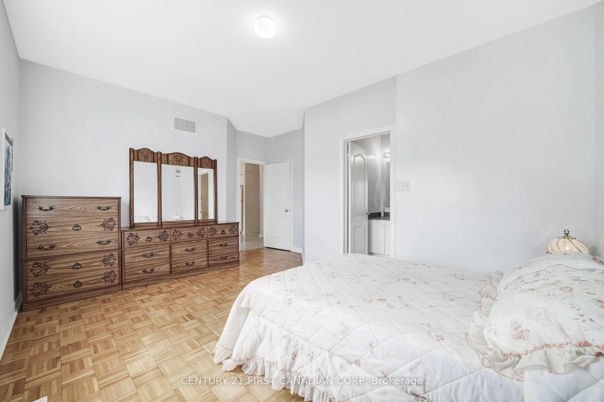 Photo 25 of 281 Sunny Meadow Boulevard, Brampton, Sandringham-Wellington — HOMEH