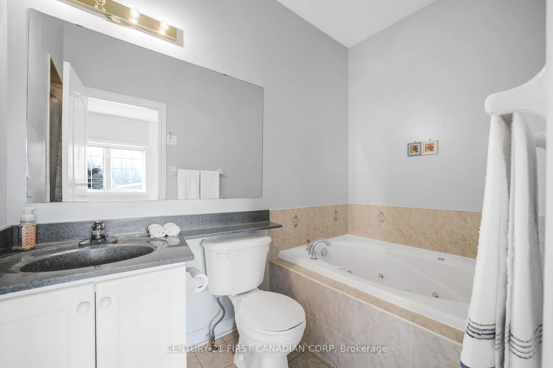 Photo 31 of 281 Sunny Meadow Boulevard, Brampton, Sandringham-Wellington — HOMEH