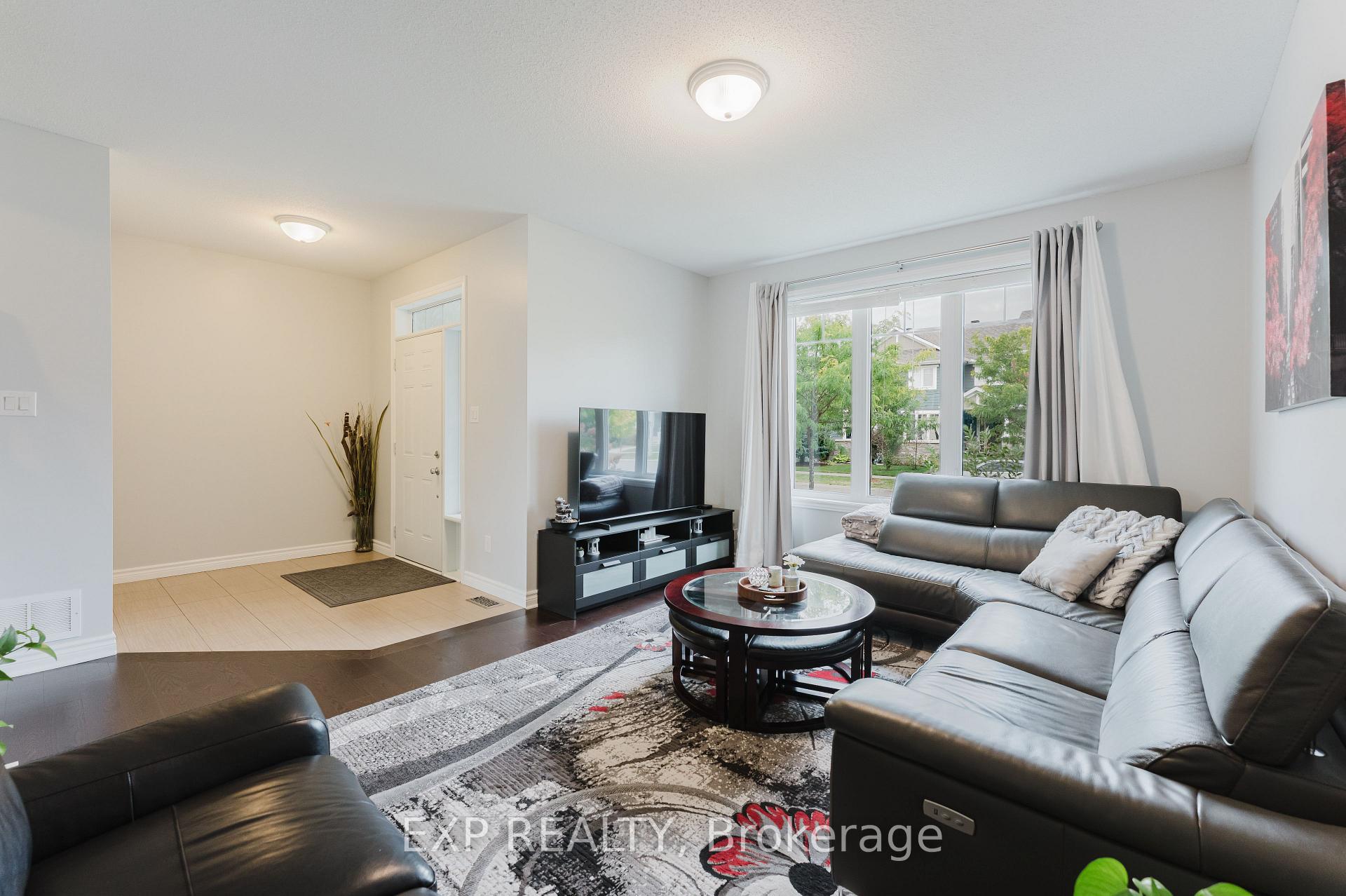 Photo 8 of 400 Sweetflag Street, Ottawa, Barrhaven - Longfields — HOMEH