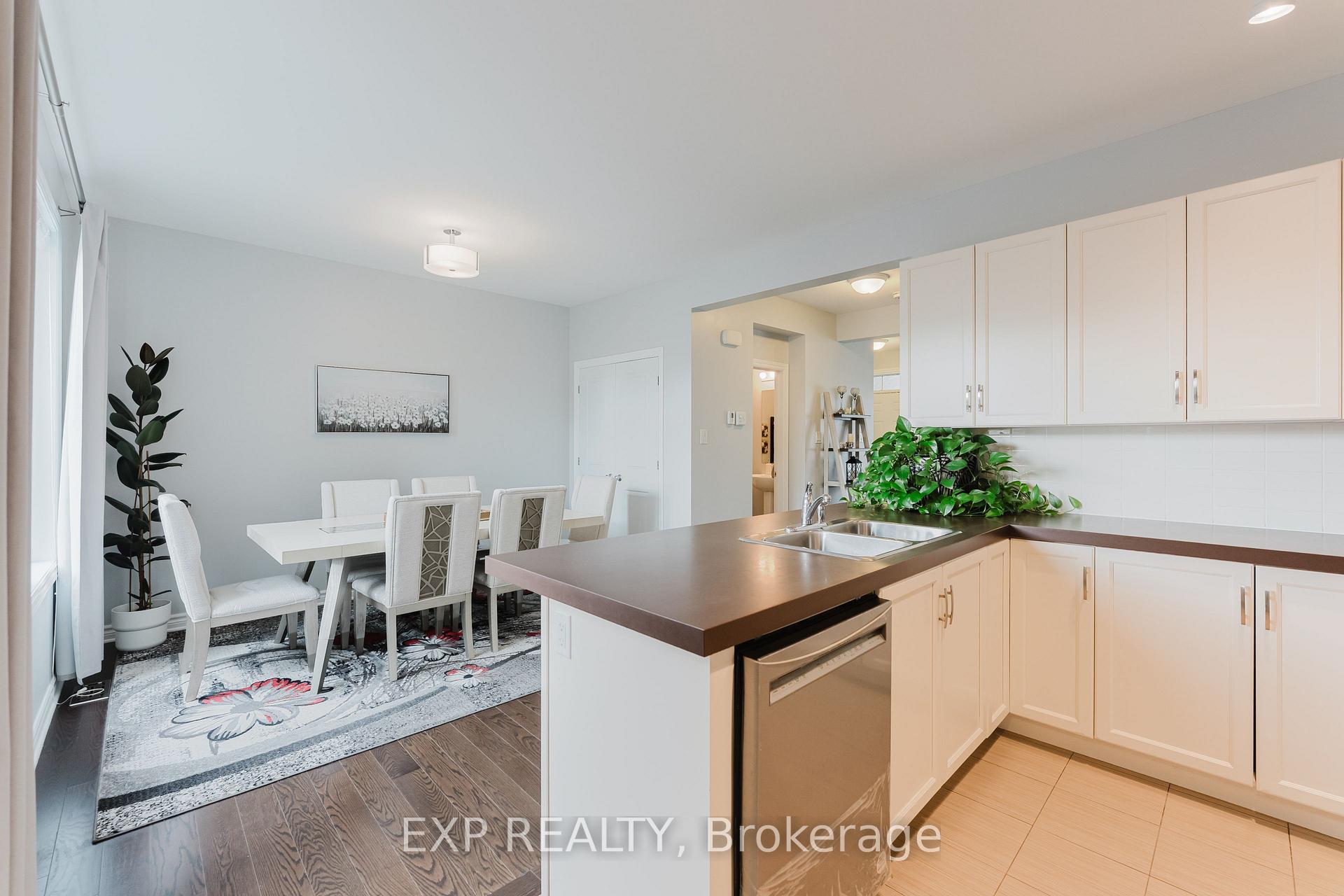 Photo 13 of 400 Sweetflag Street, Ottawa, Barrhaven - Longfields — HOMEH