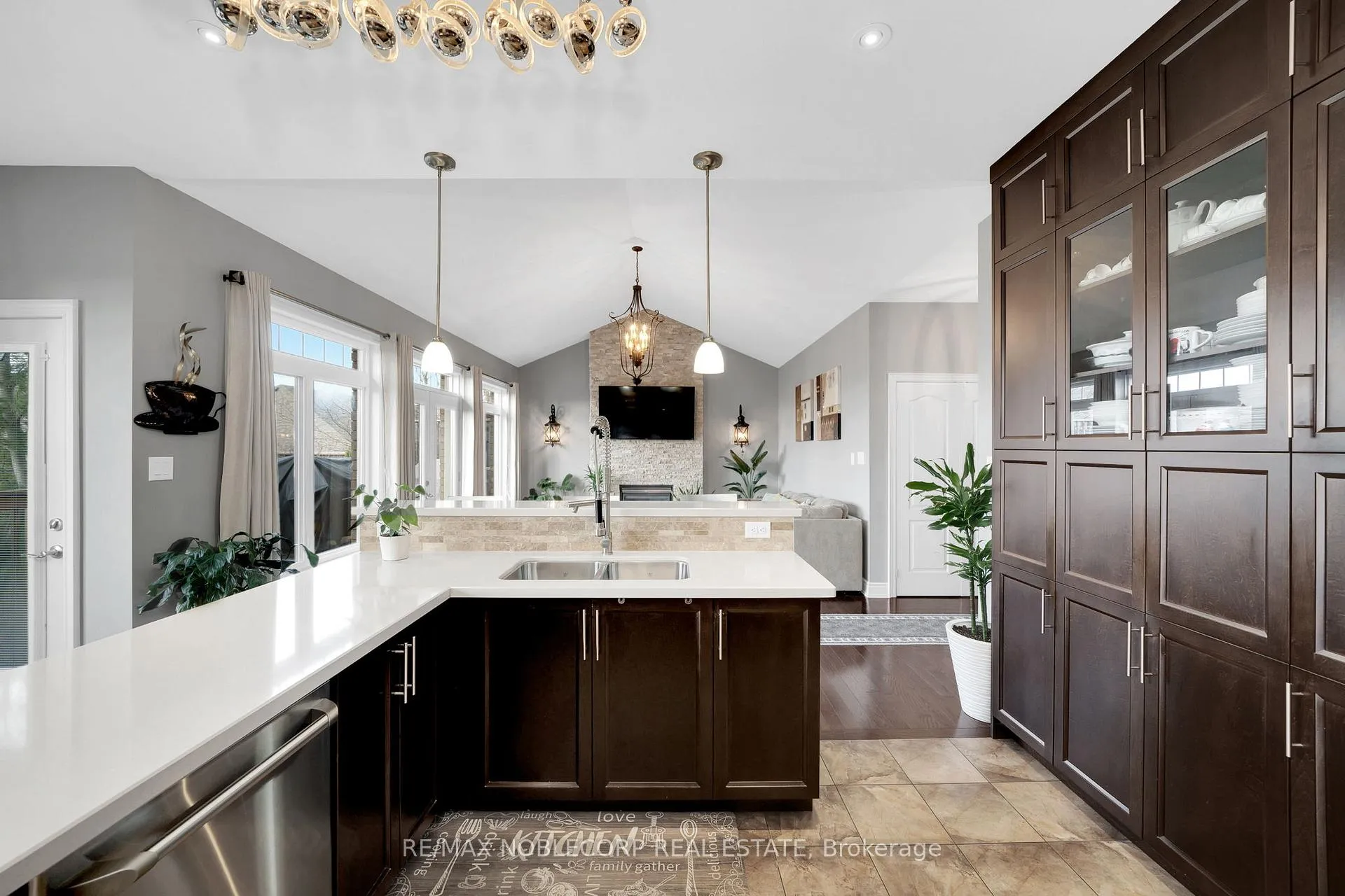 Photo 12 of Unit 31, 18 Upper Highland, New Tecumseth, Alliston — HOMEH