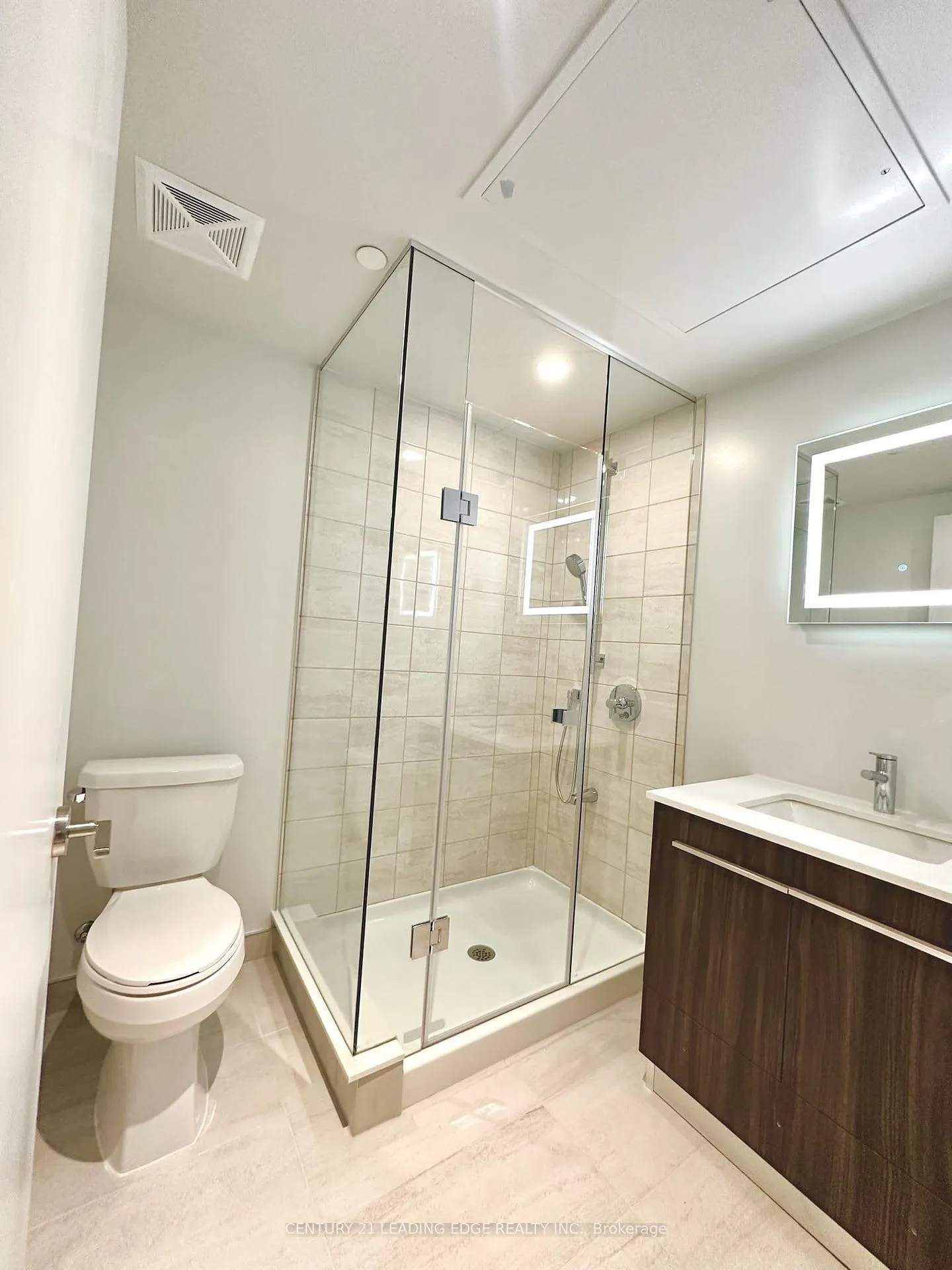 Photo 9 of Unit 3203, 8 Cumberland Street, Toronto, The Annex — HOMEH
