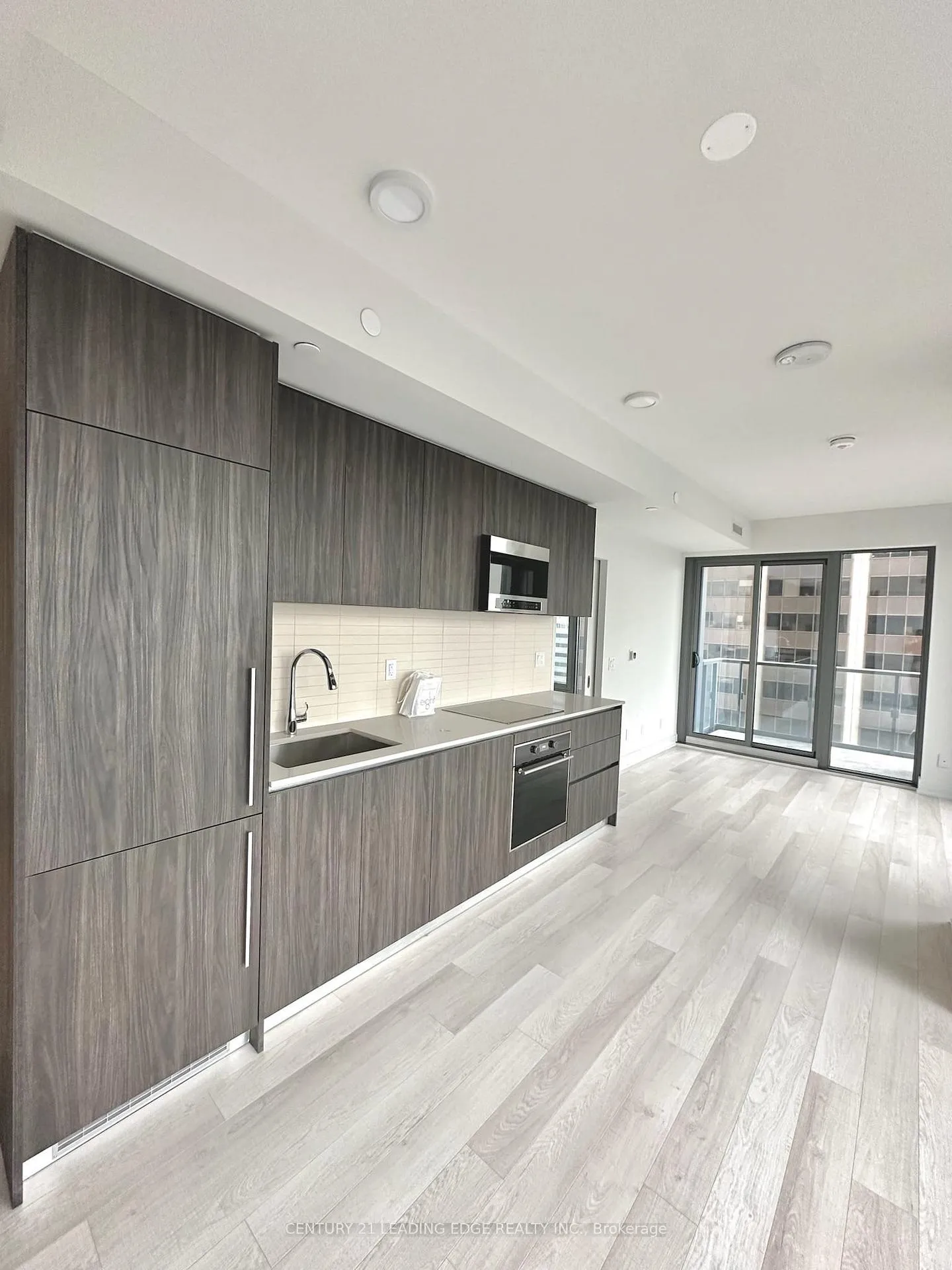 Photo 12 of Unit 3203, 8 Cumberland Street, Toronto, The Annex — HOMEH